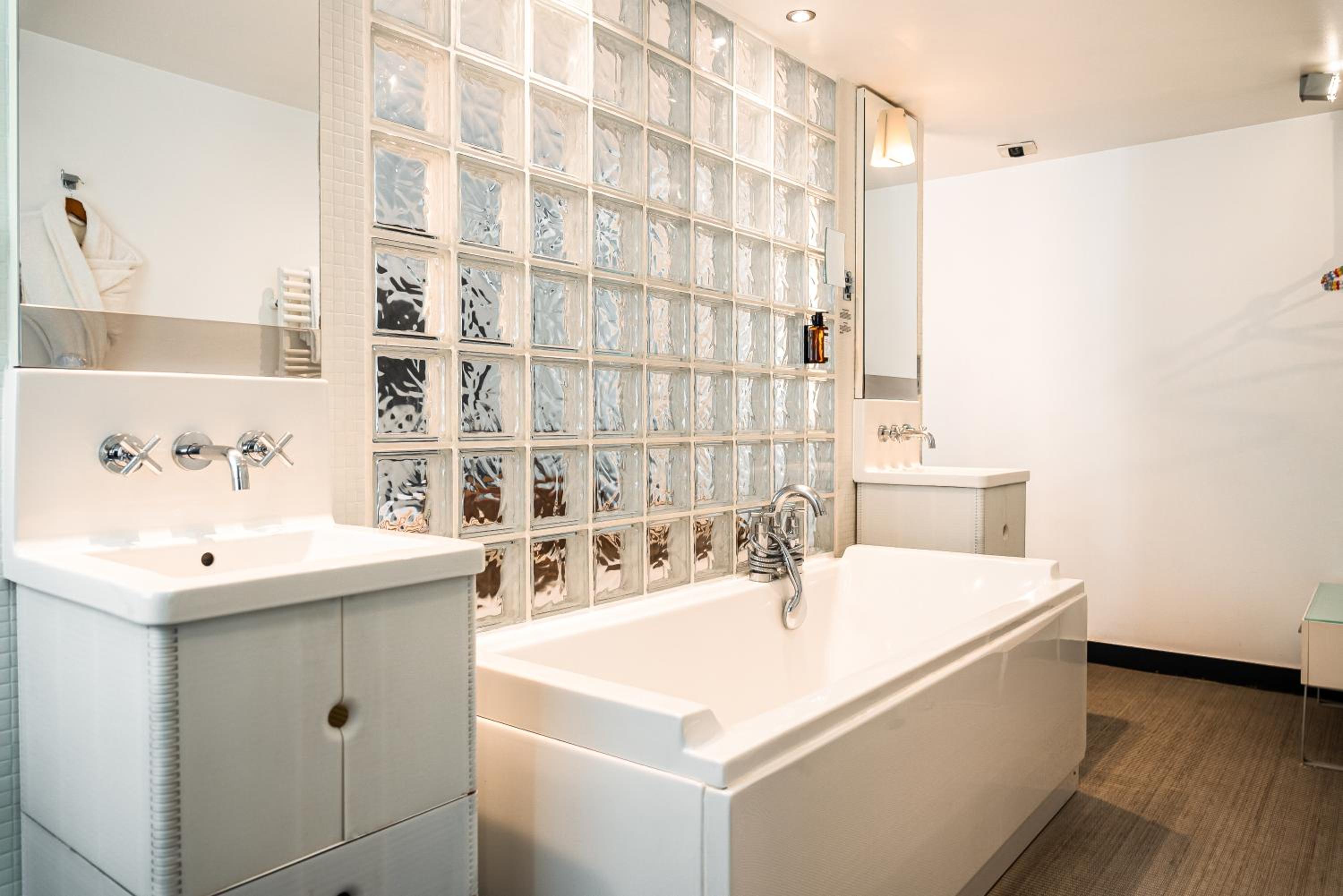 Suite photo 2