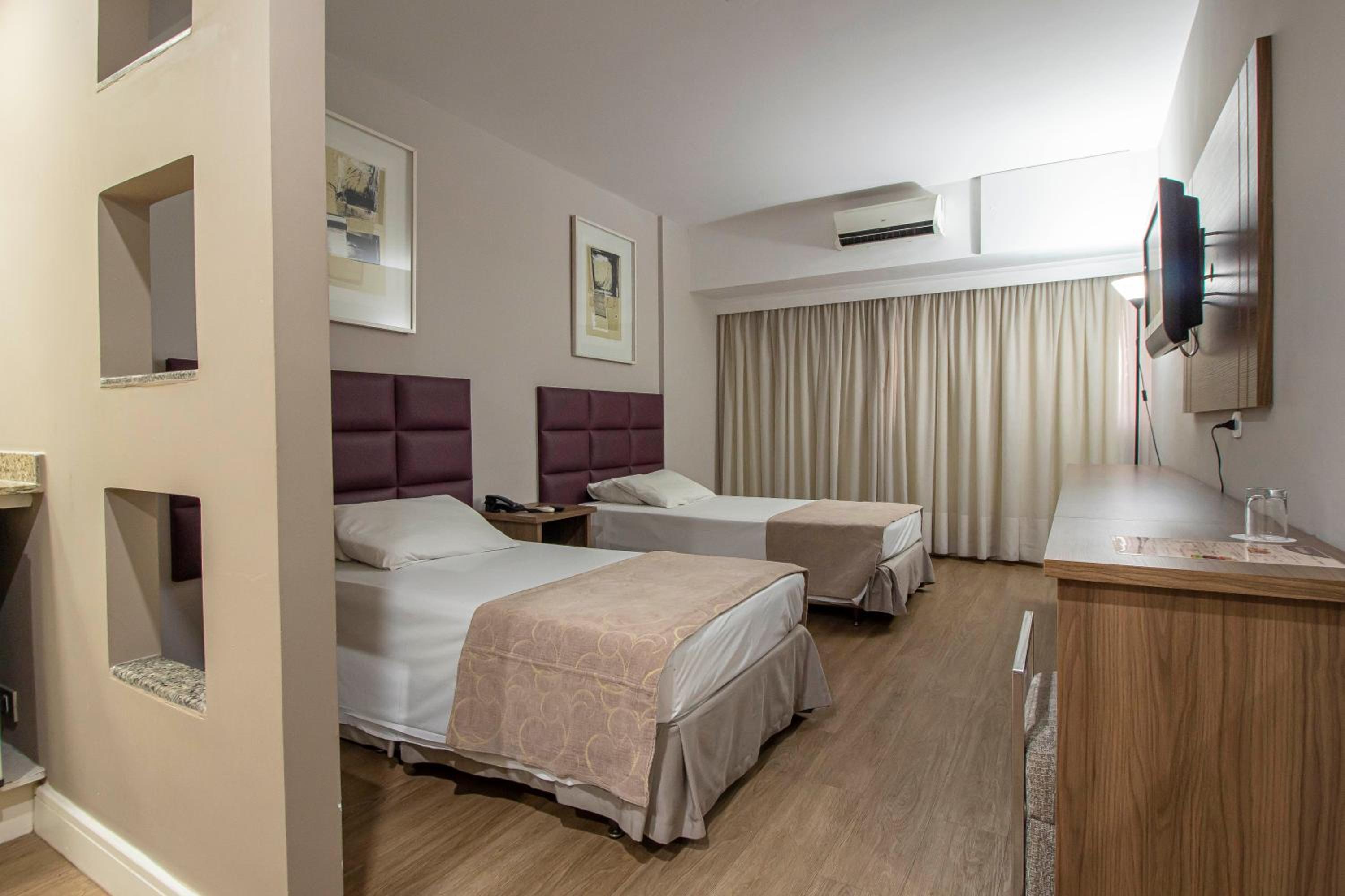Deluxe Twin Room - Photo 1