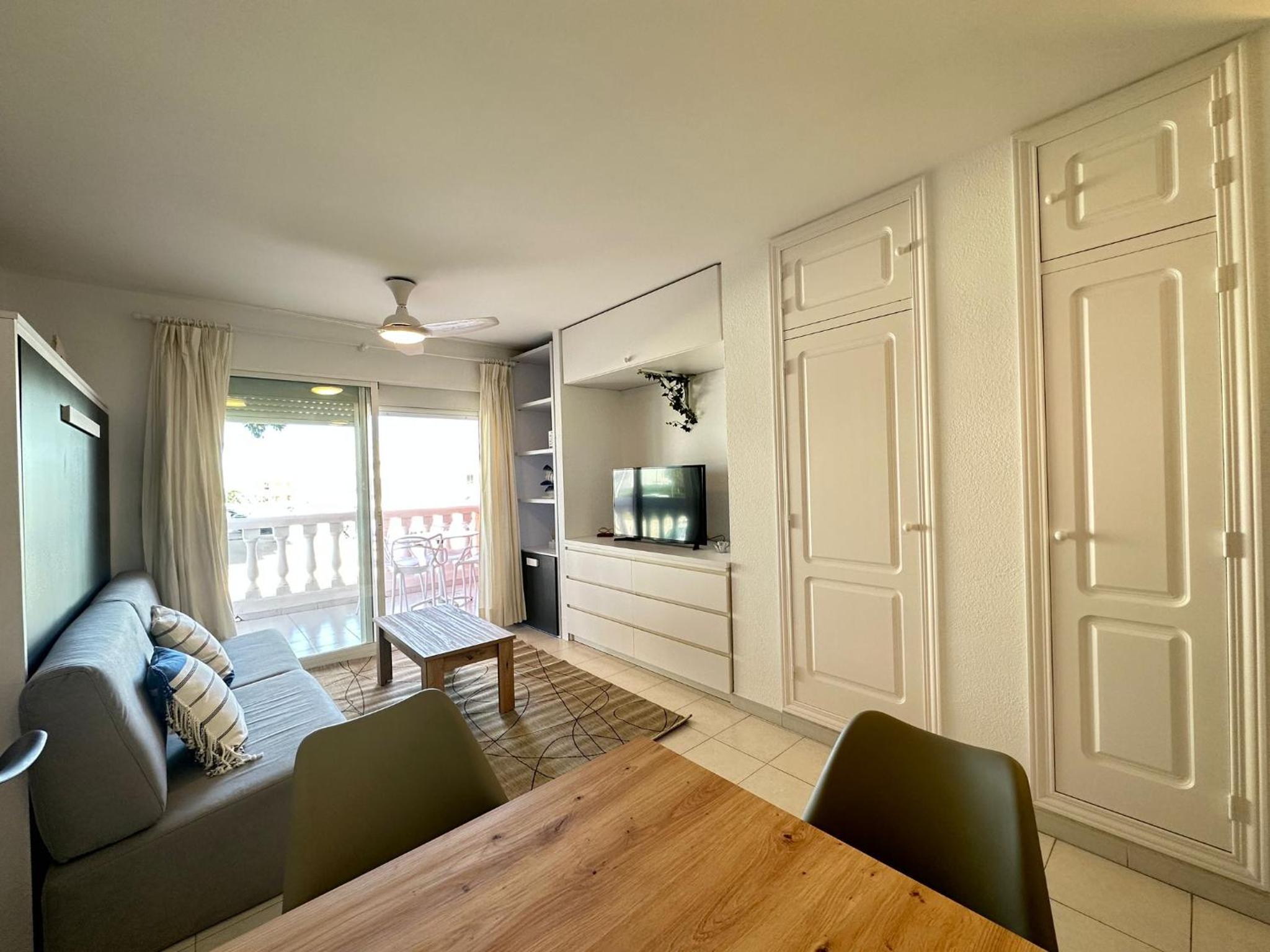 Estudio con terraza