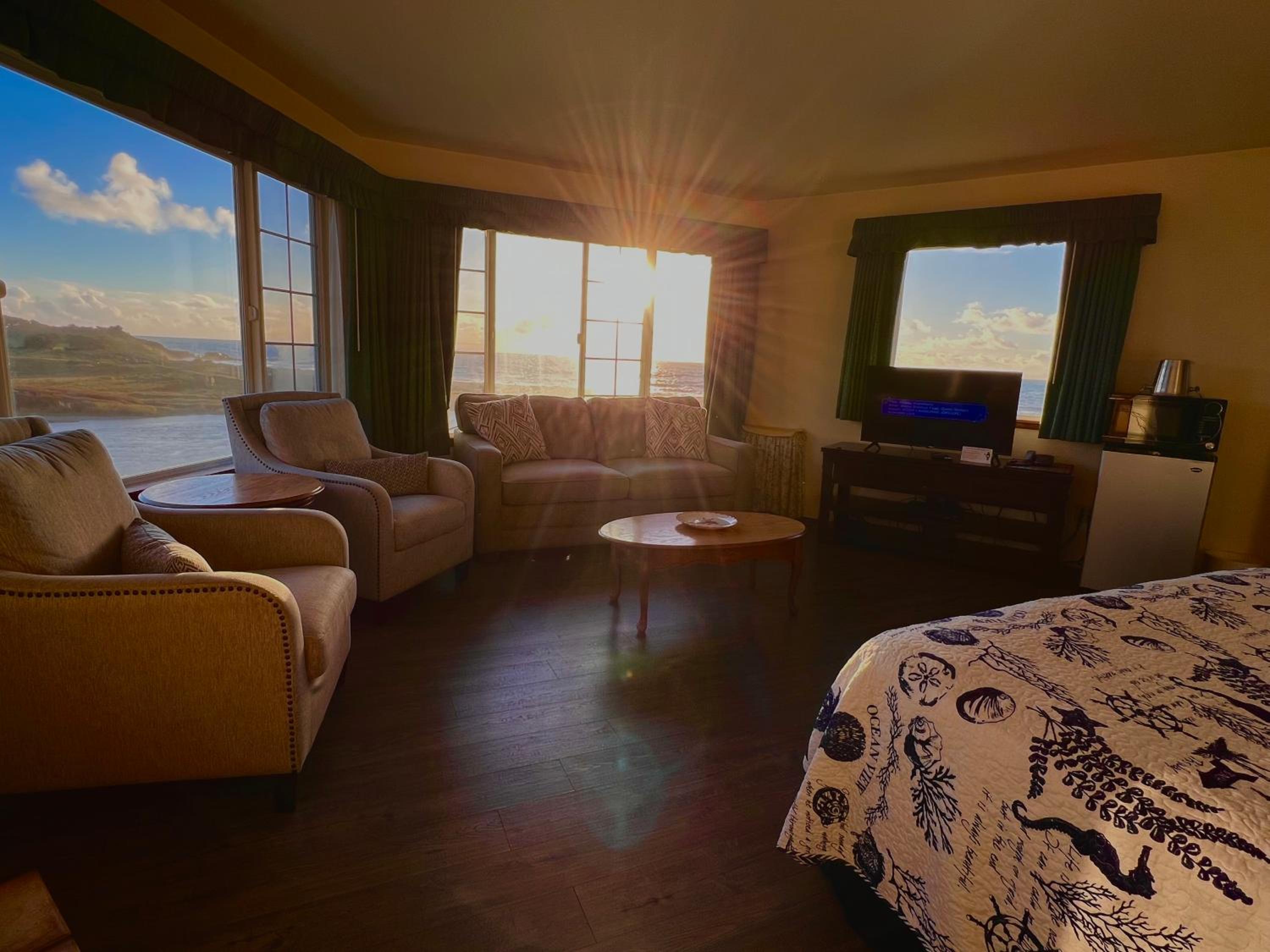 King Suite with Ocean View