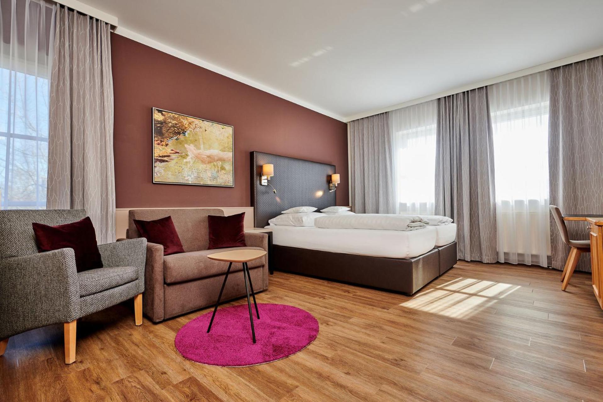 Comfort Plus Double Room - Main Building photo 3