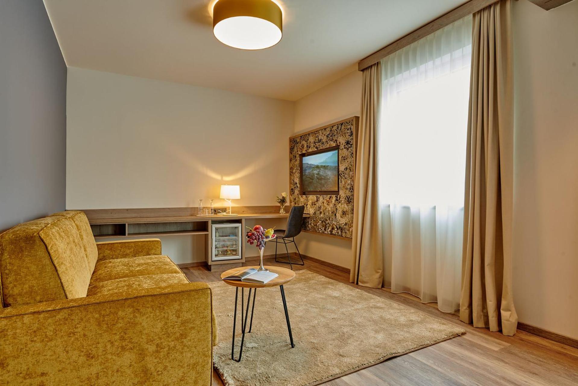 Superior King Room - Annex Building  photo 3