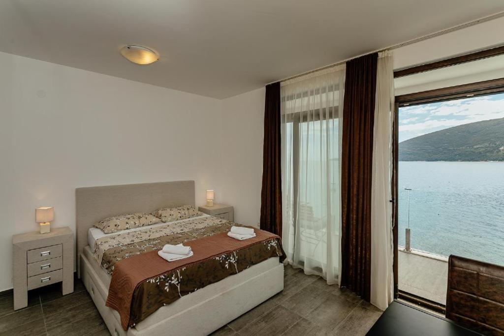 Studio Apartment With Sea View