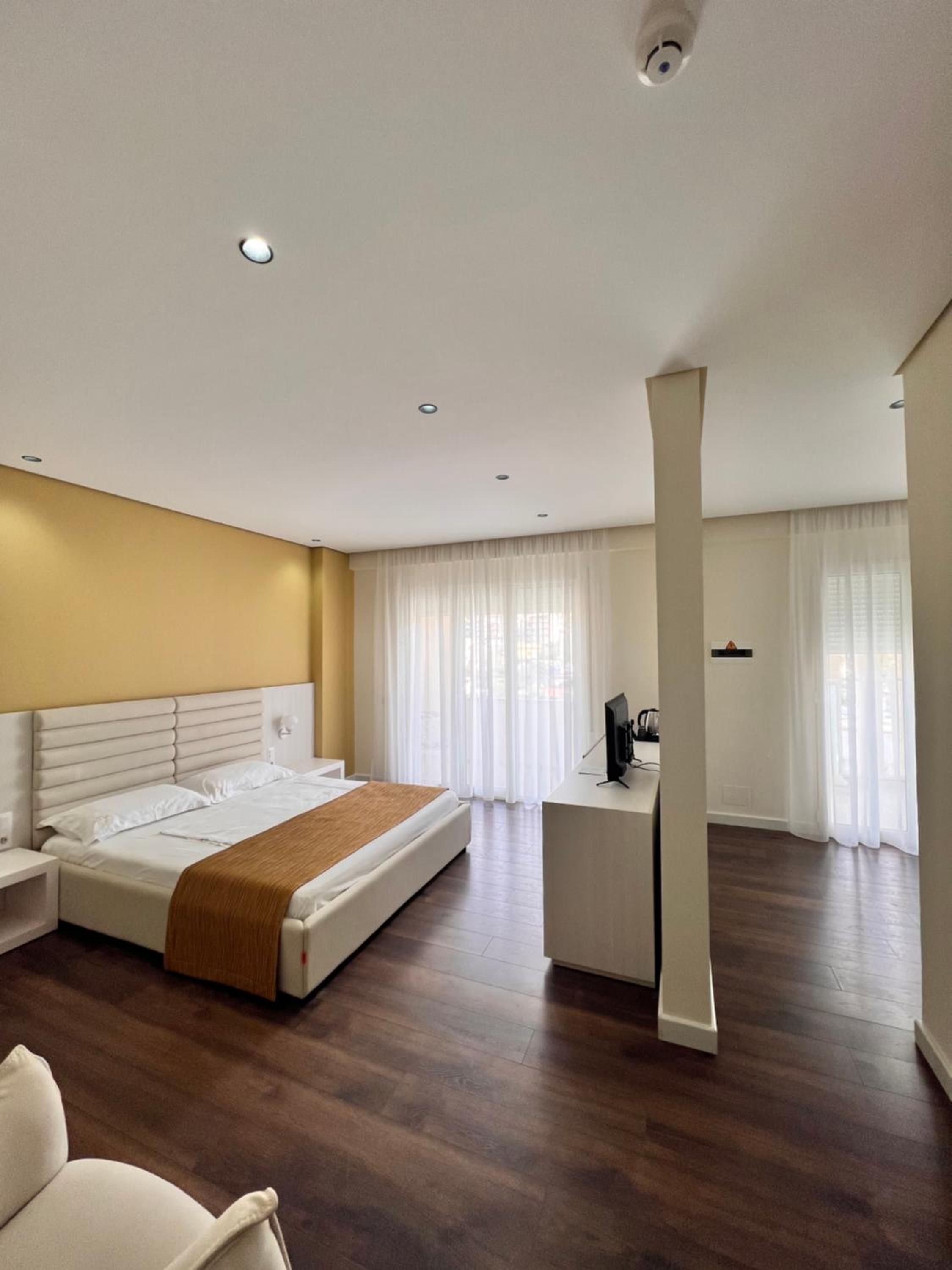 Double Room with Mountain View