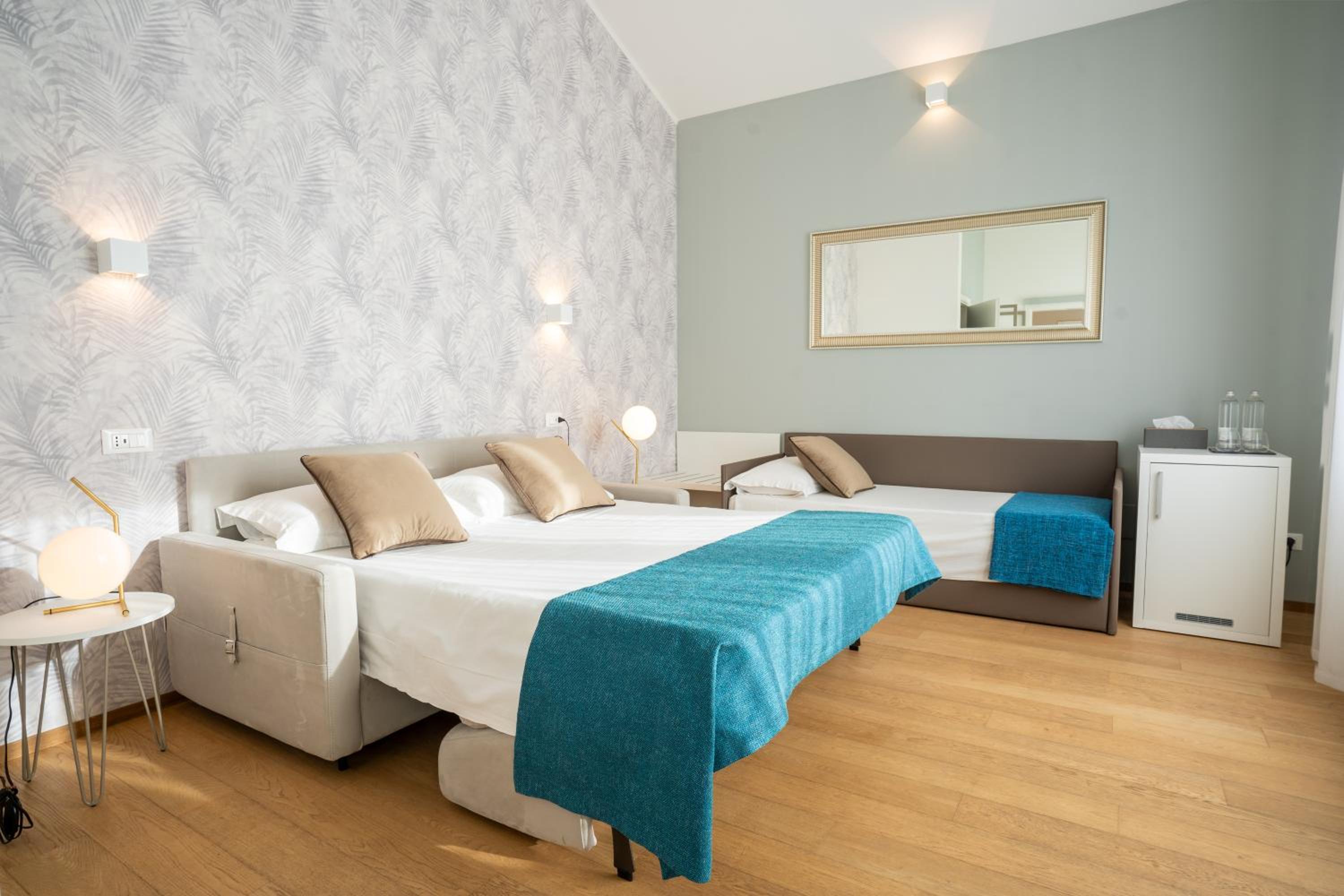 Deluxe Suite - Photo 5