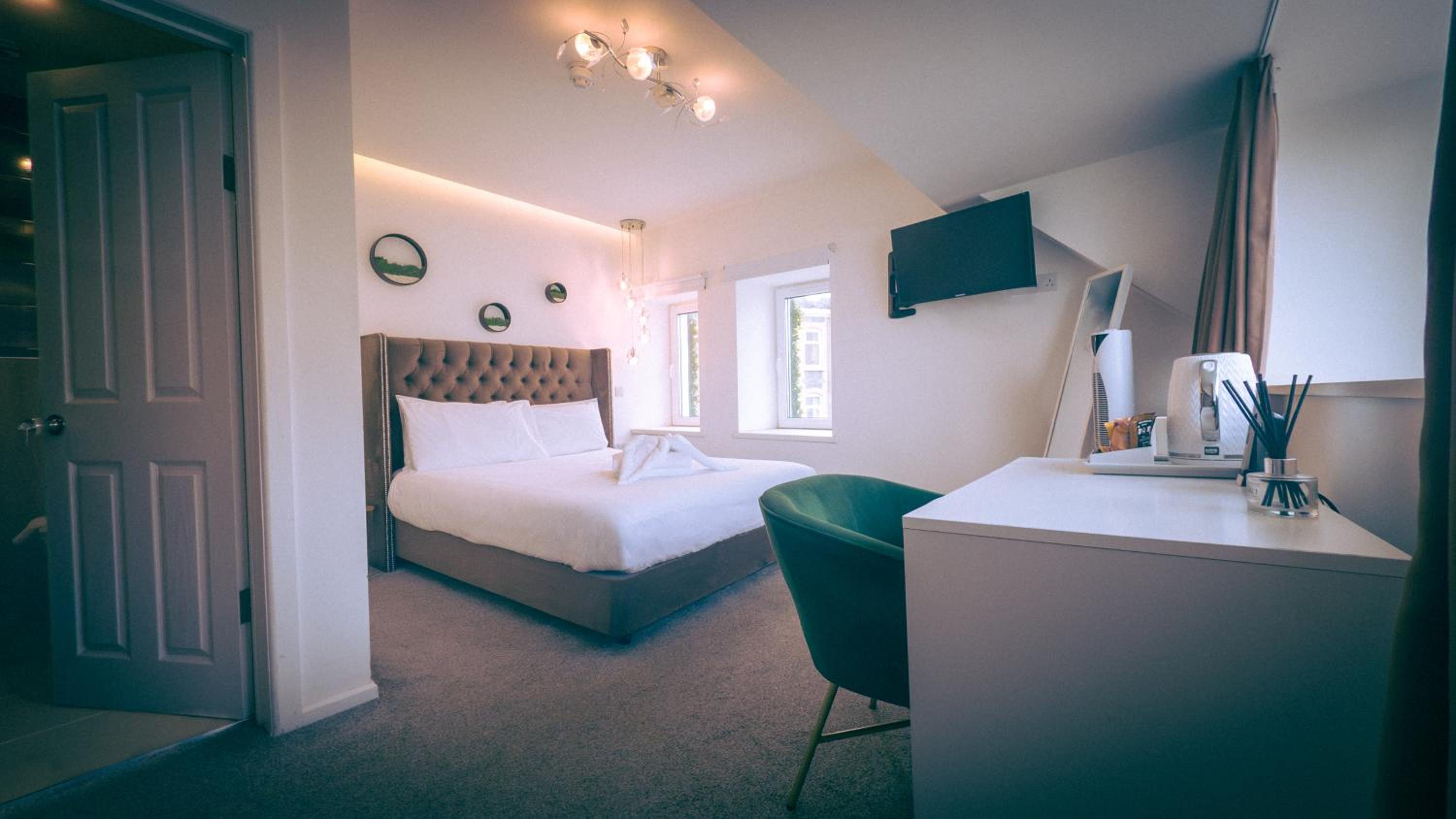 Deluxe Double With Sea View - Photo 1