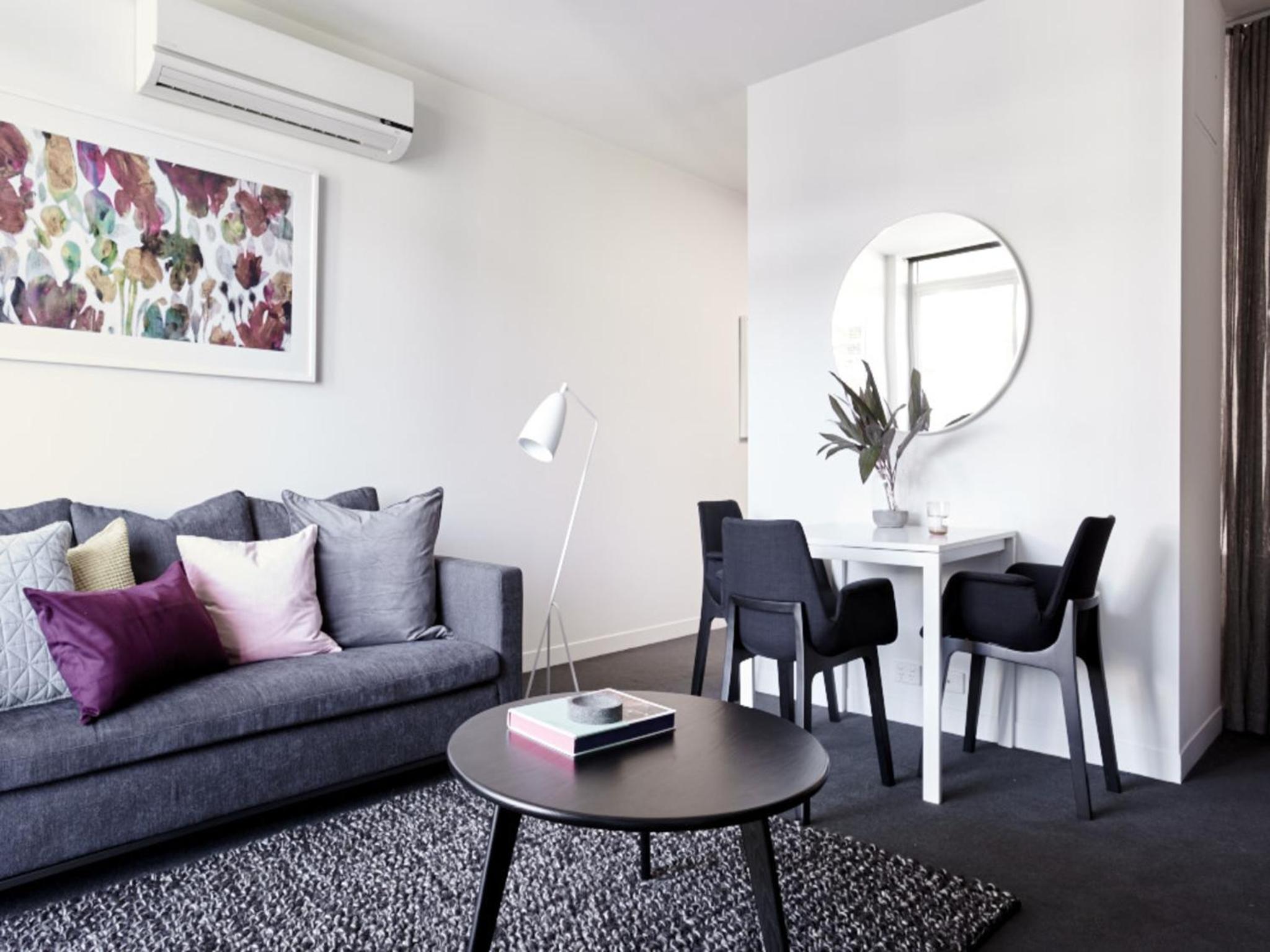 One Bedroom Apartment - Open Plan - Photo 3