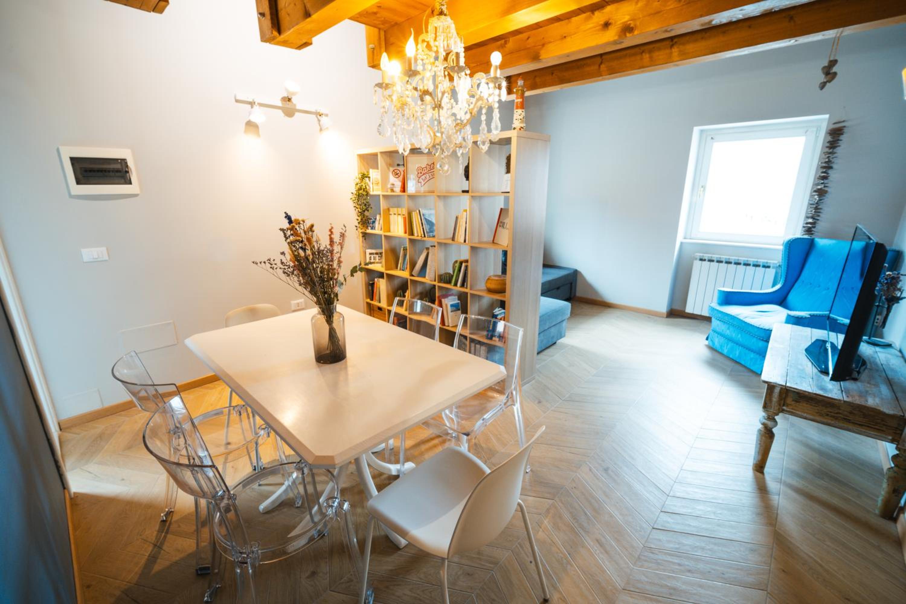 Apartment with Sea View - Photo 13
