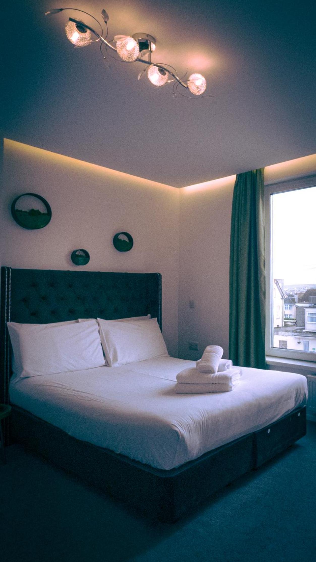 Standard Double Room - Photo 3
