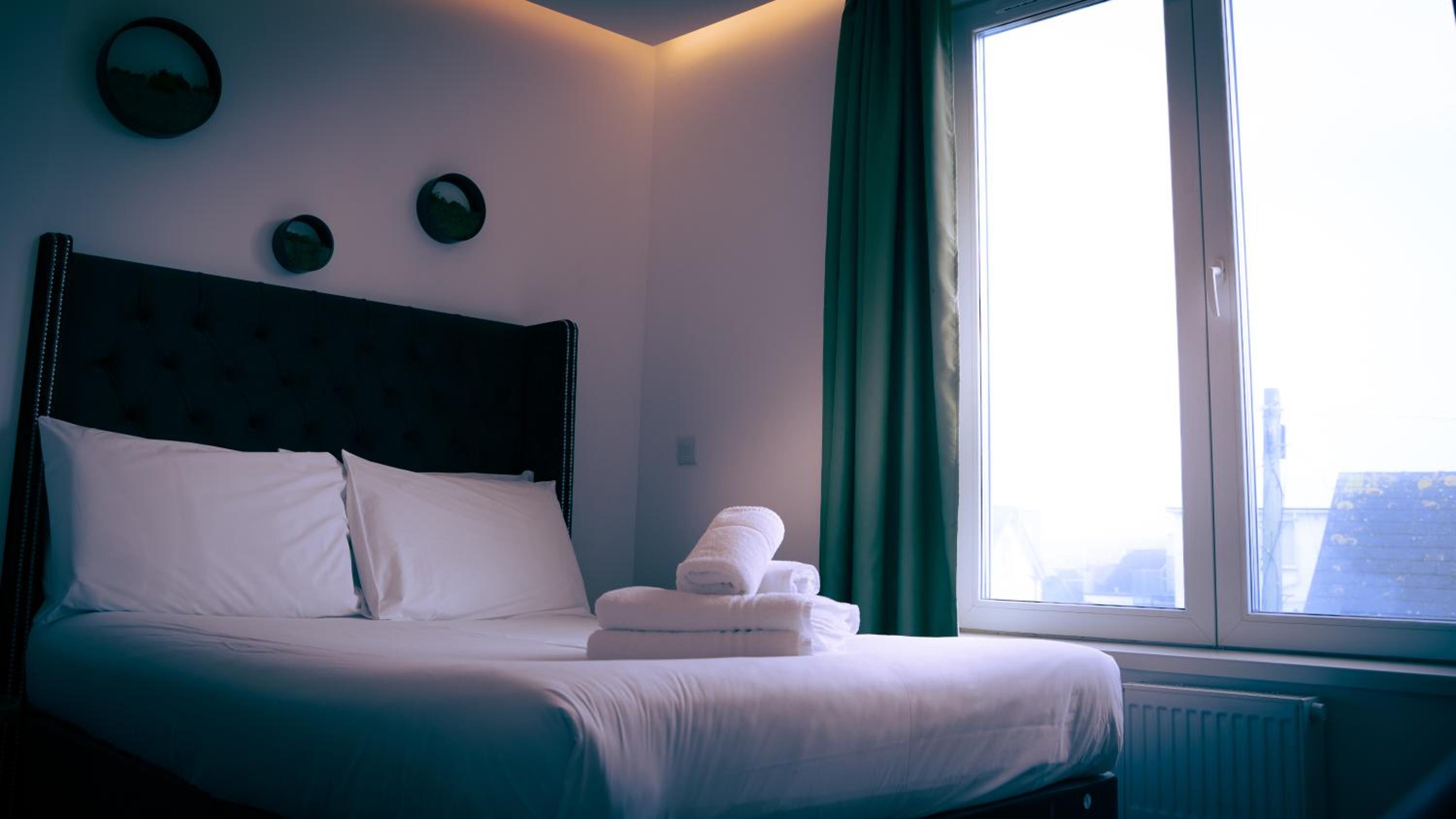 Standard Double Room - Photo 2
