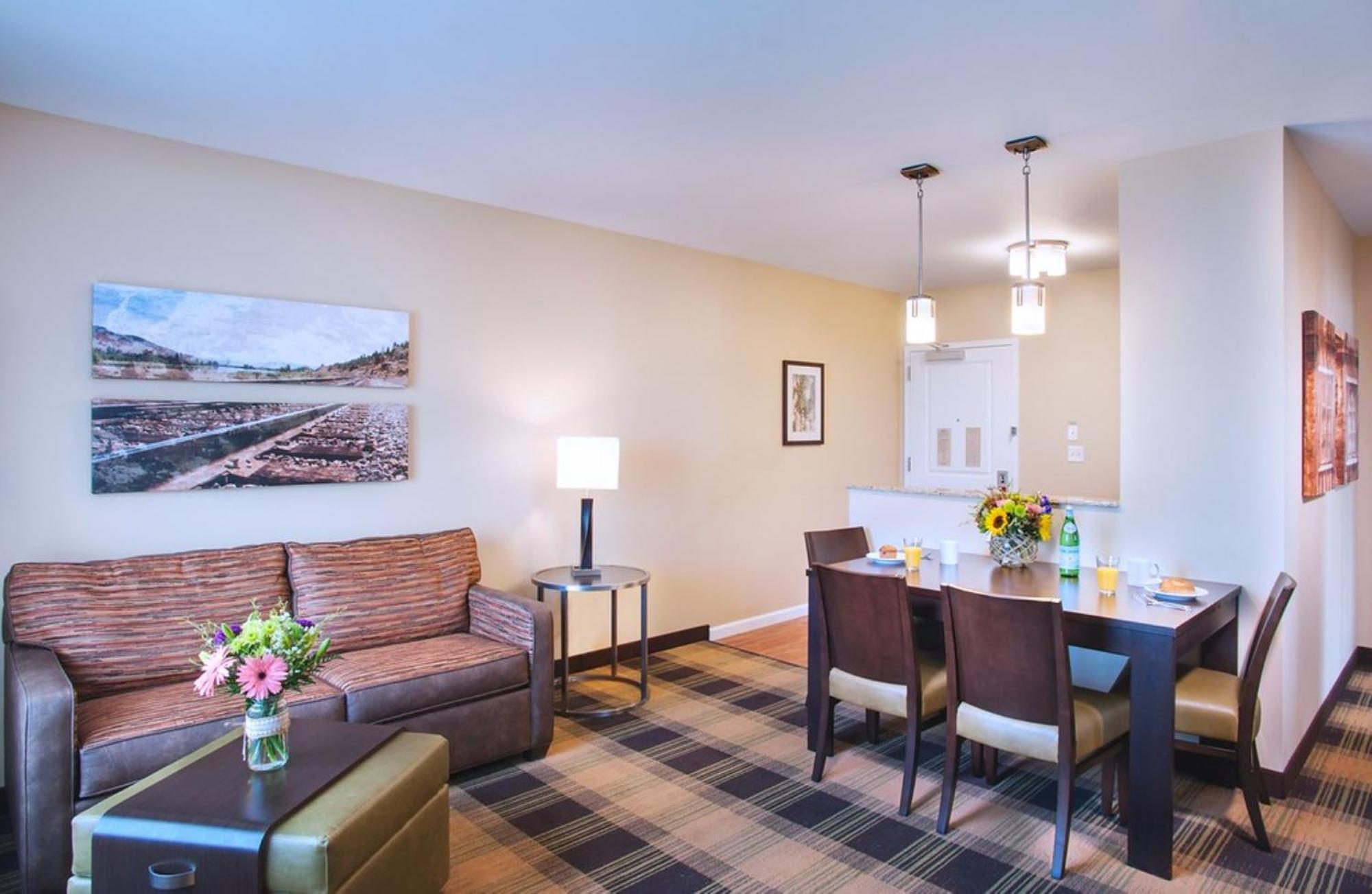 Queen Suite photo 1