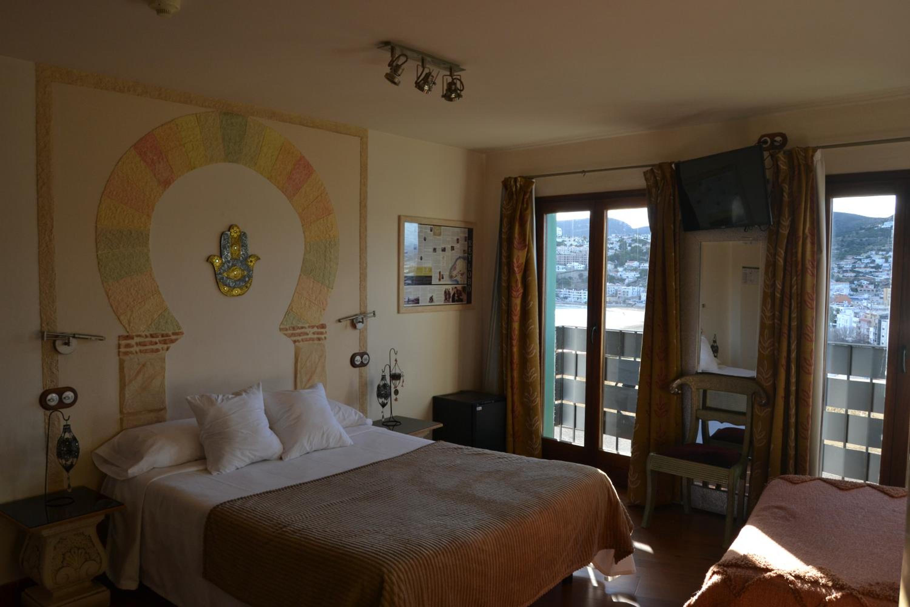 Family Room with Sea View - Photo 4