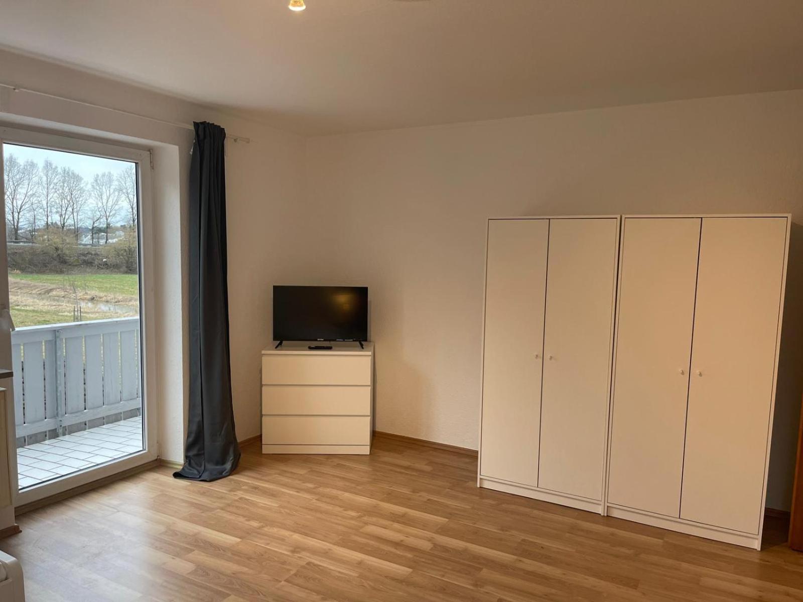 Triple Room With Shared Bathroom photo 2
