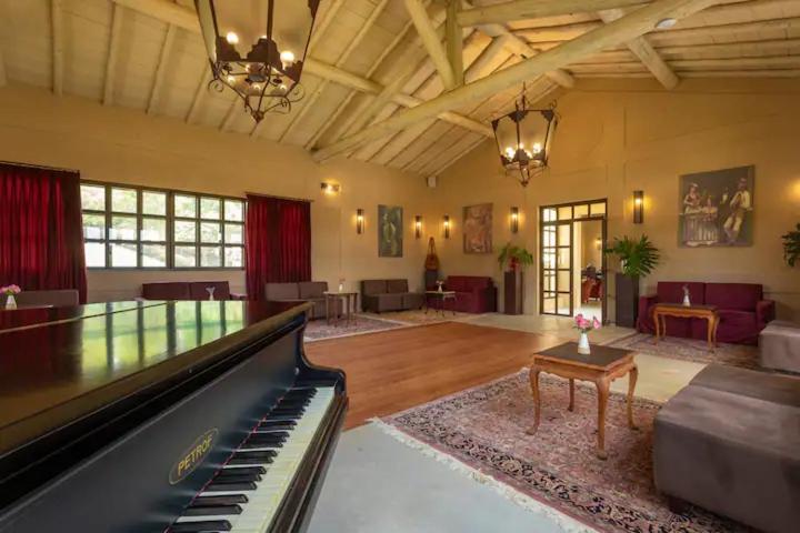 Superior Bungalow photo 2