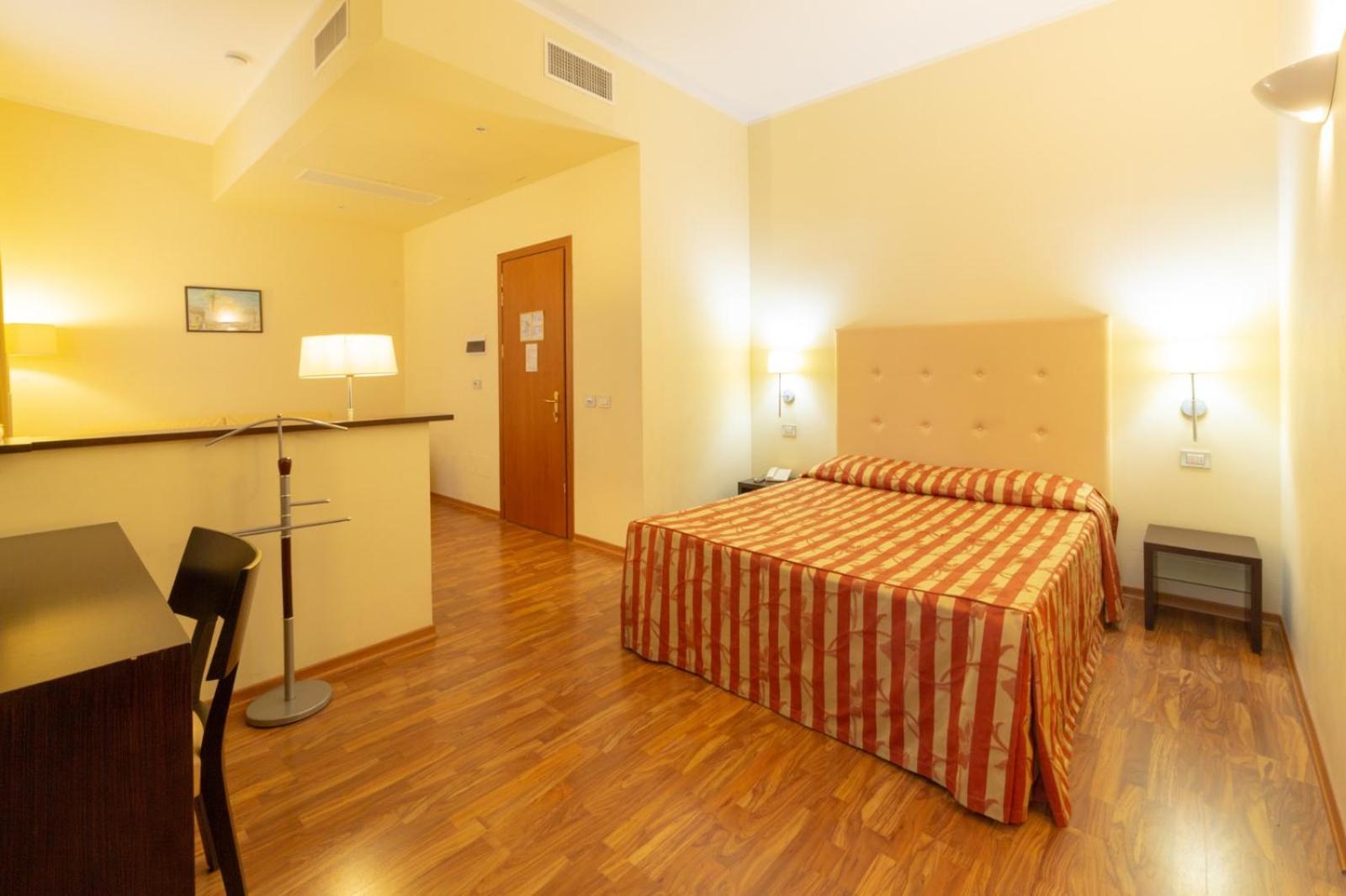 Junior Suite - Photo 1