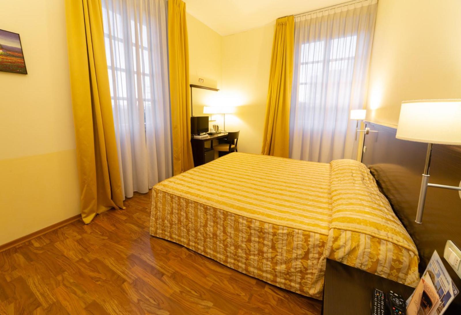 Superior Double or Twin Room - Photo 3