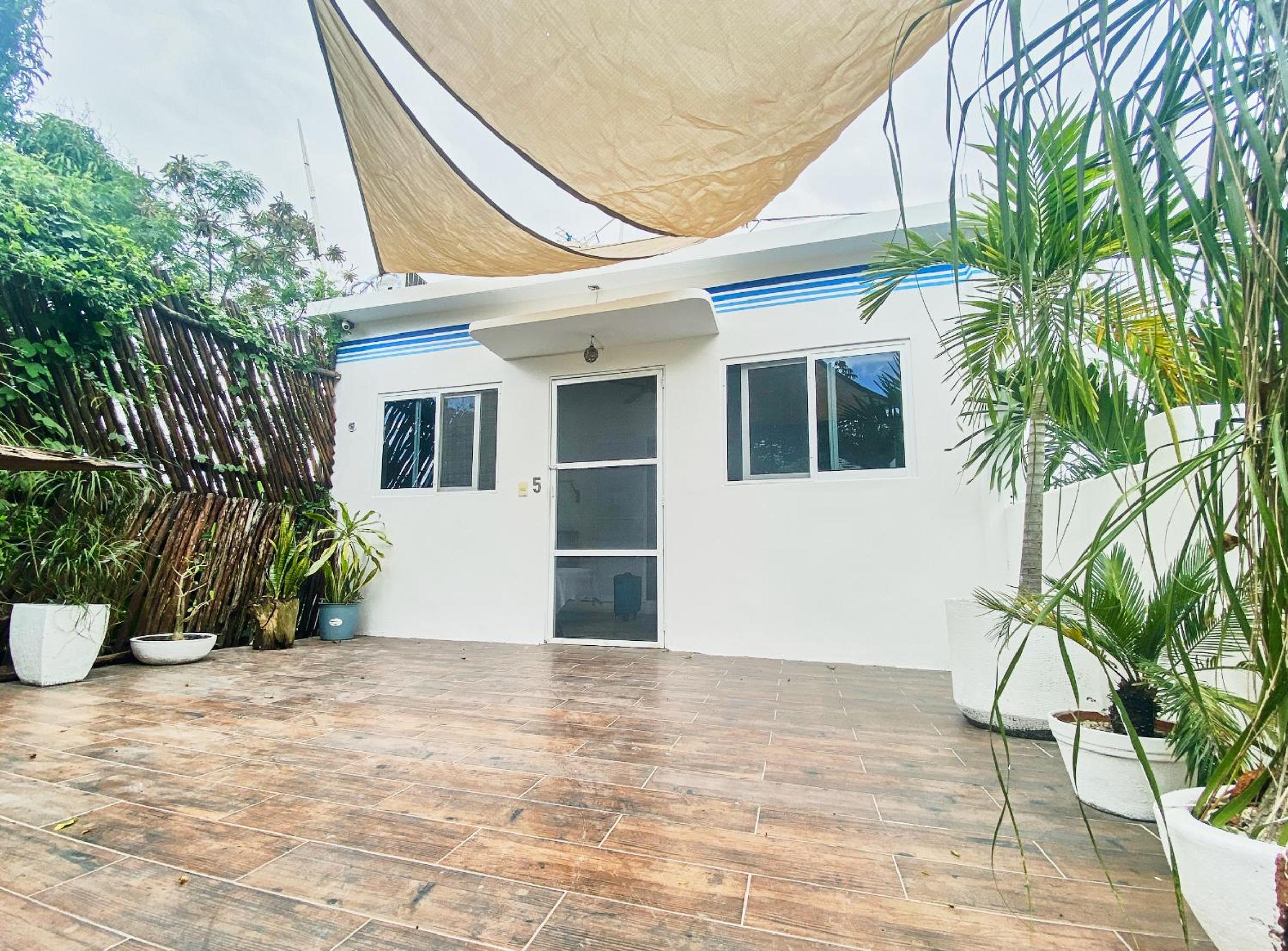Studio with Terrace - Photo 6