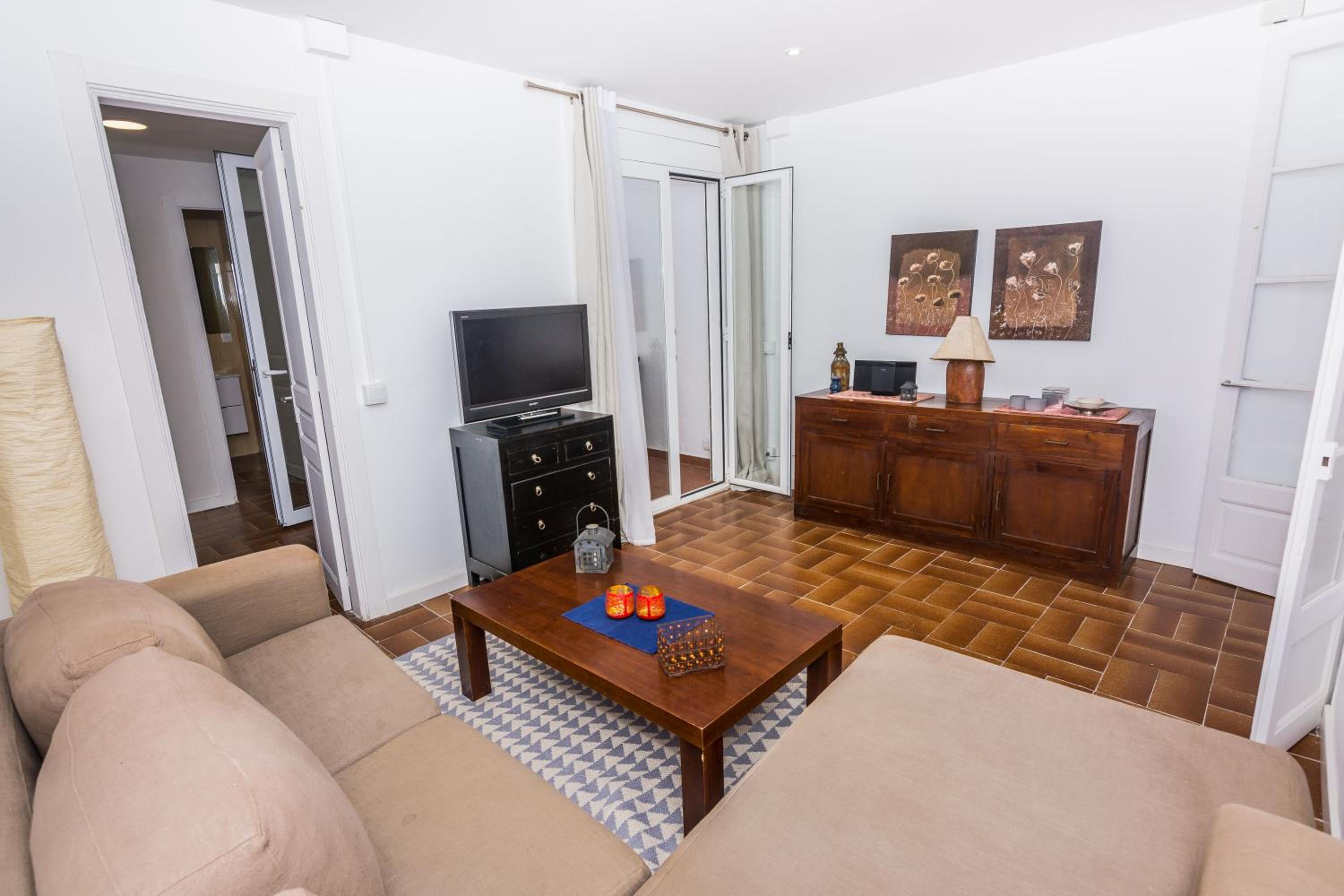 Four-Bedroom House photo 2