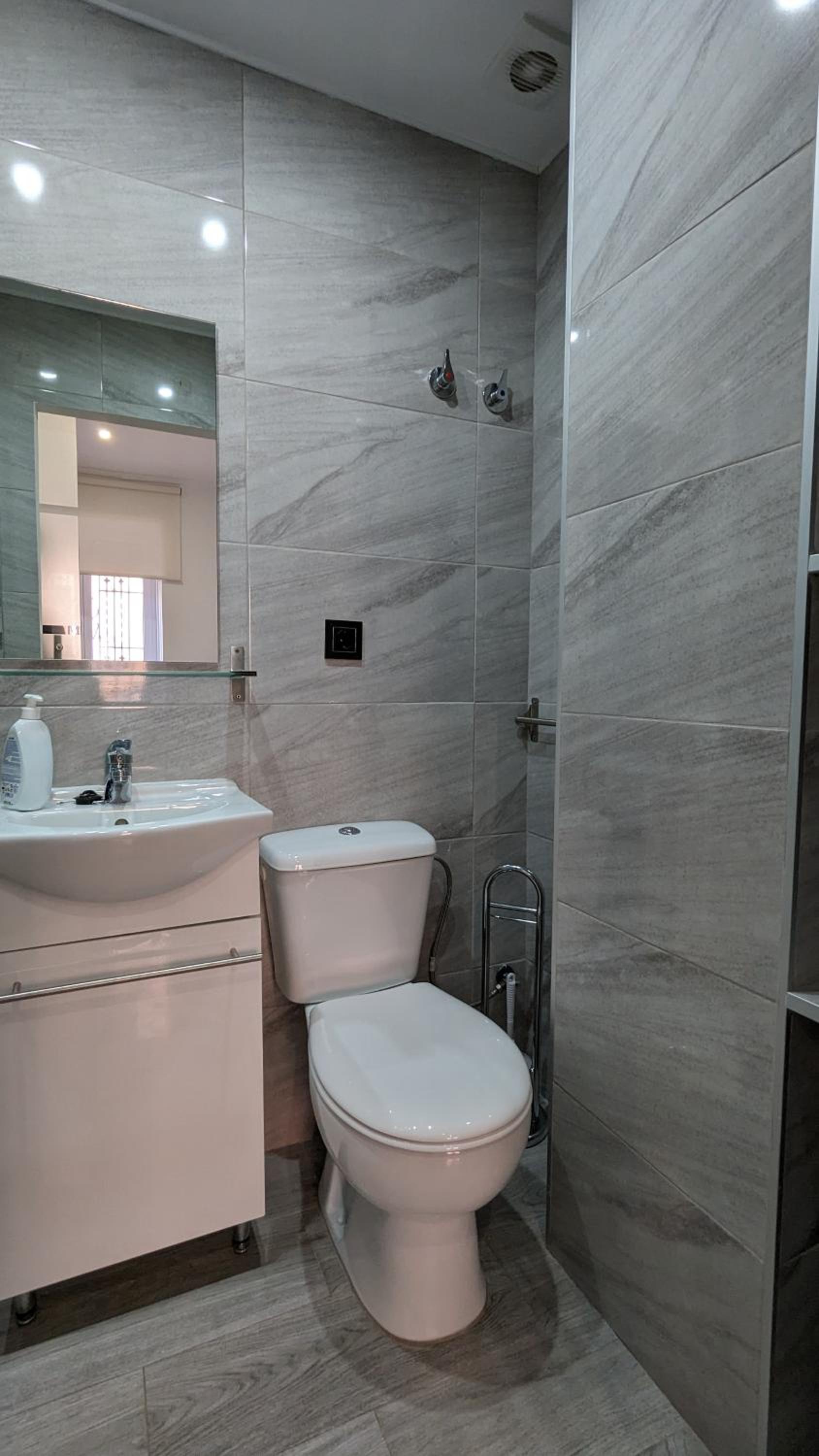Double Room with Private Bathroom photo 3