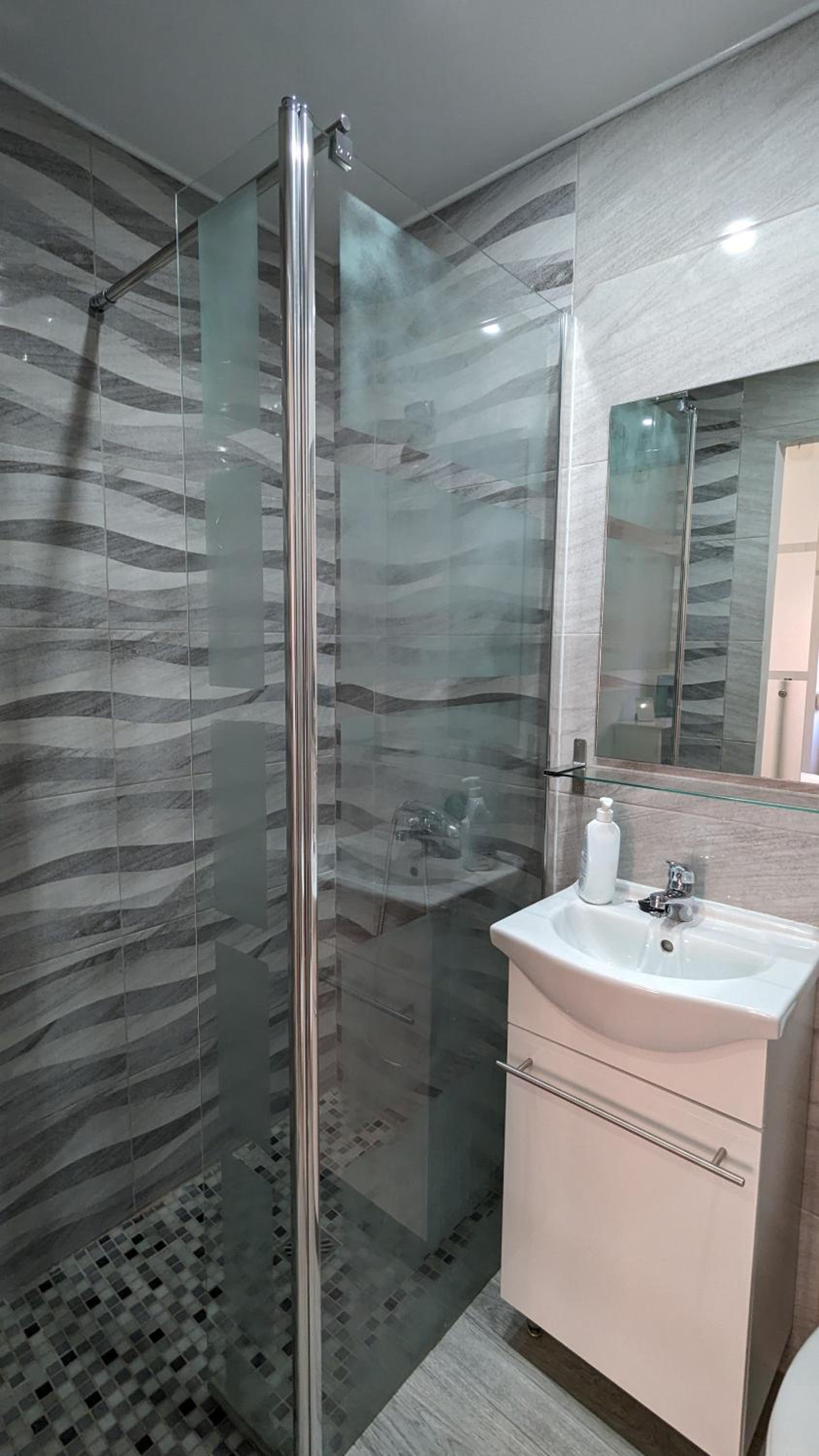 Double Room with Private Bathroom photo 2