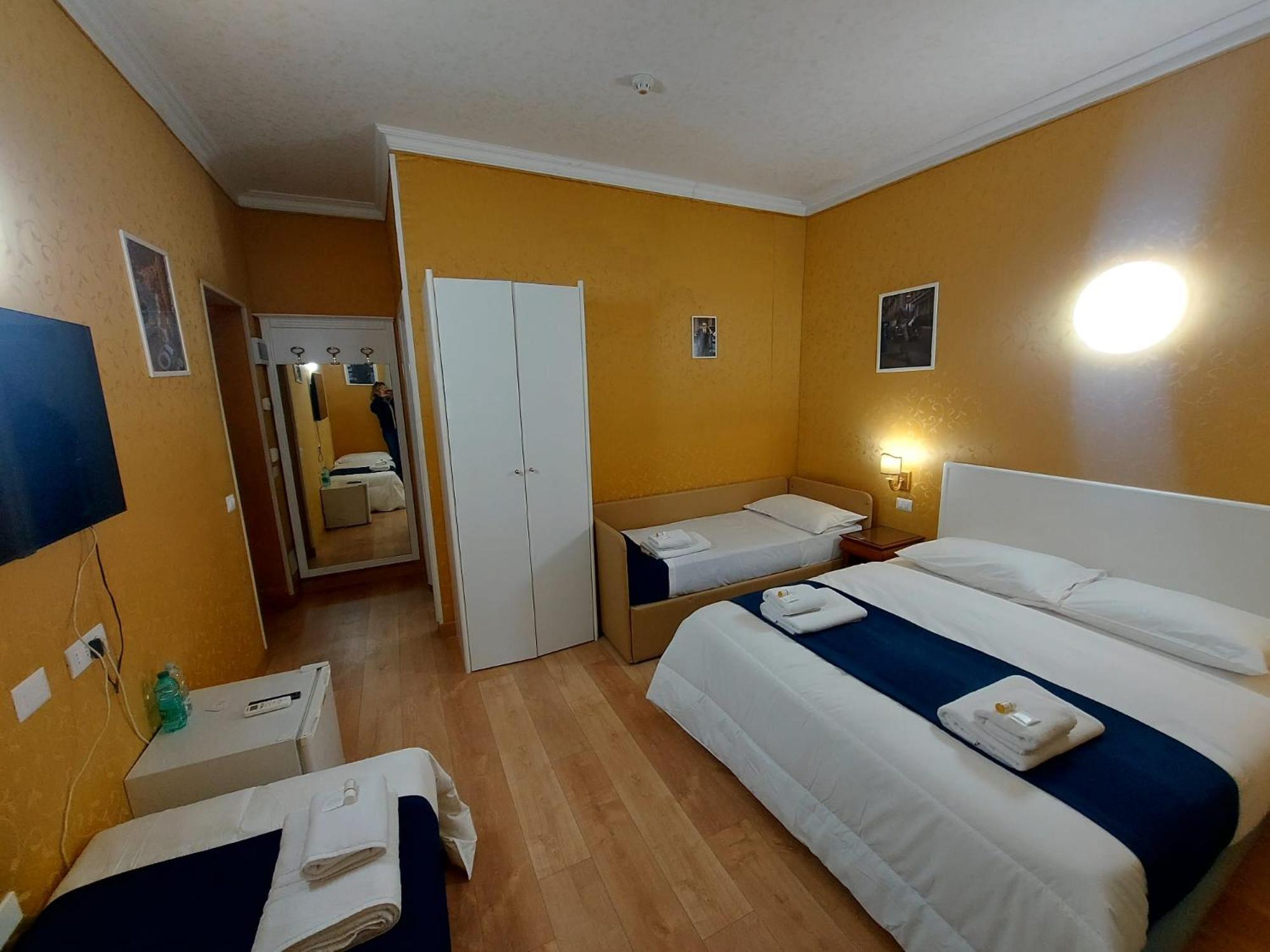 Basic Triple Room
