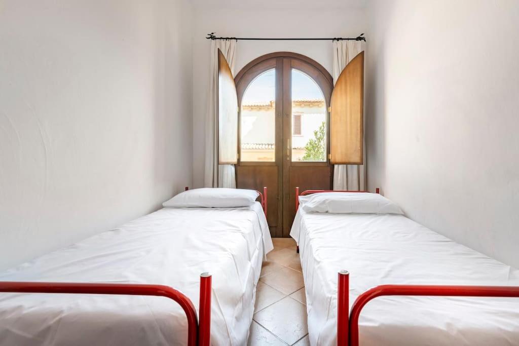 Three-Bedroom Villa photo 2