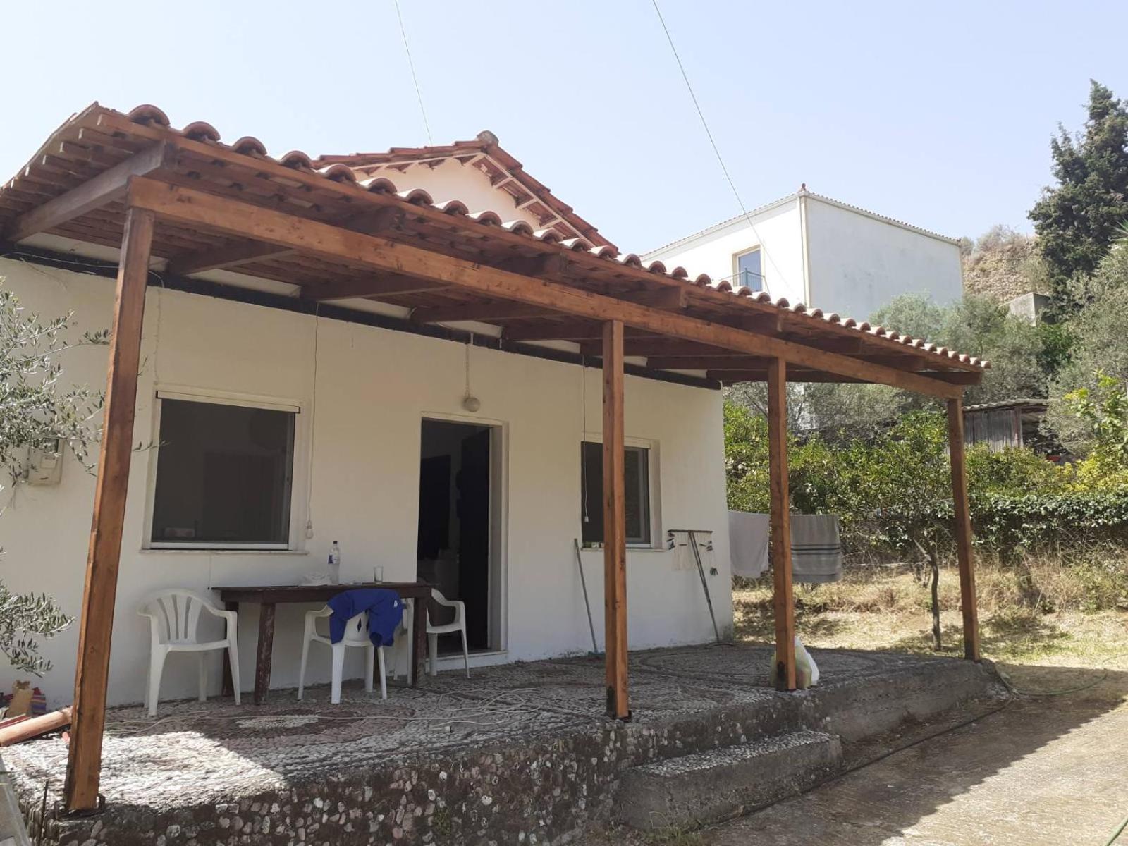 Two-Bedroom House photo 2
