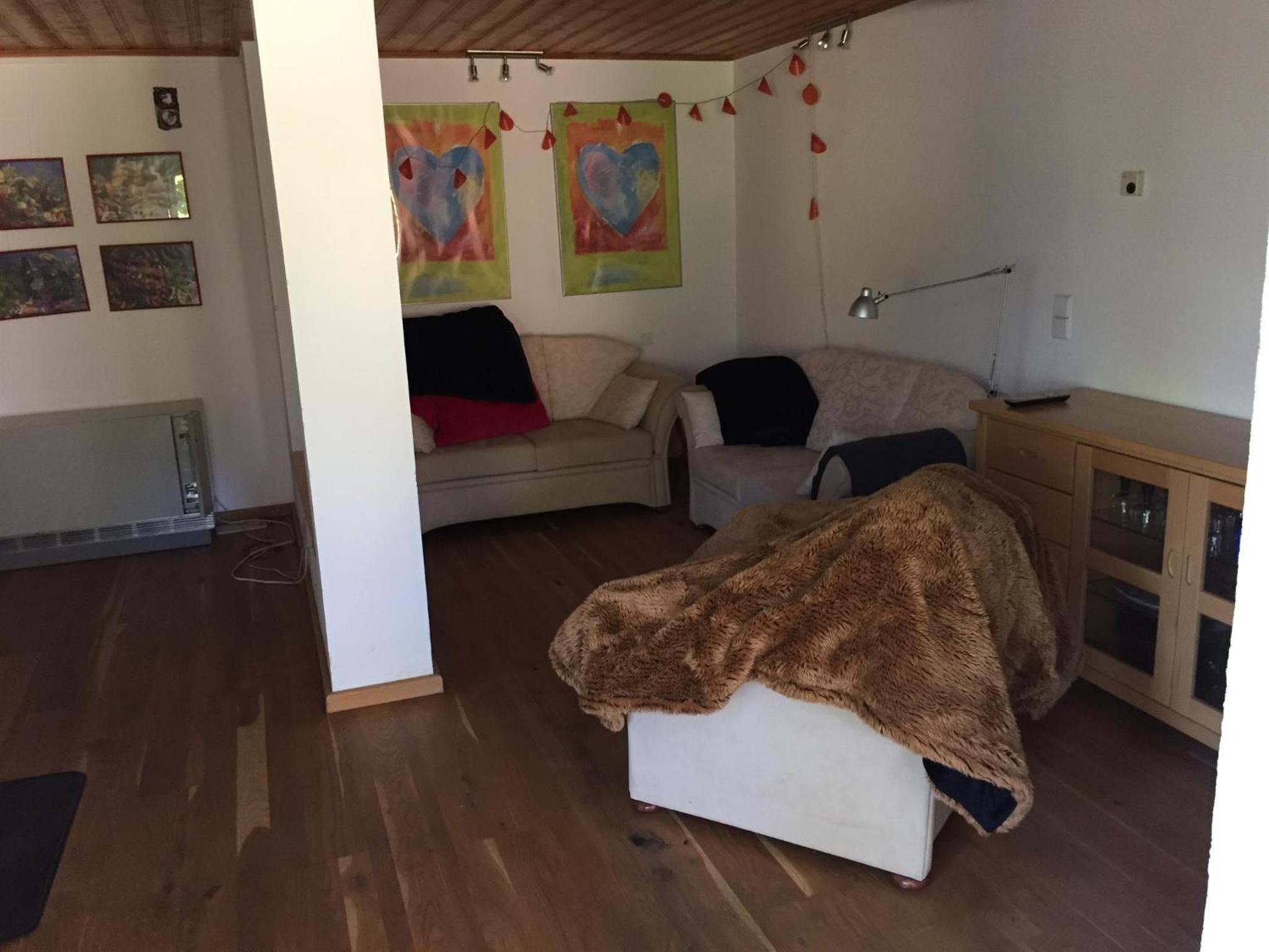 Two-Bedroom Apartment with Shower  photo 1