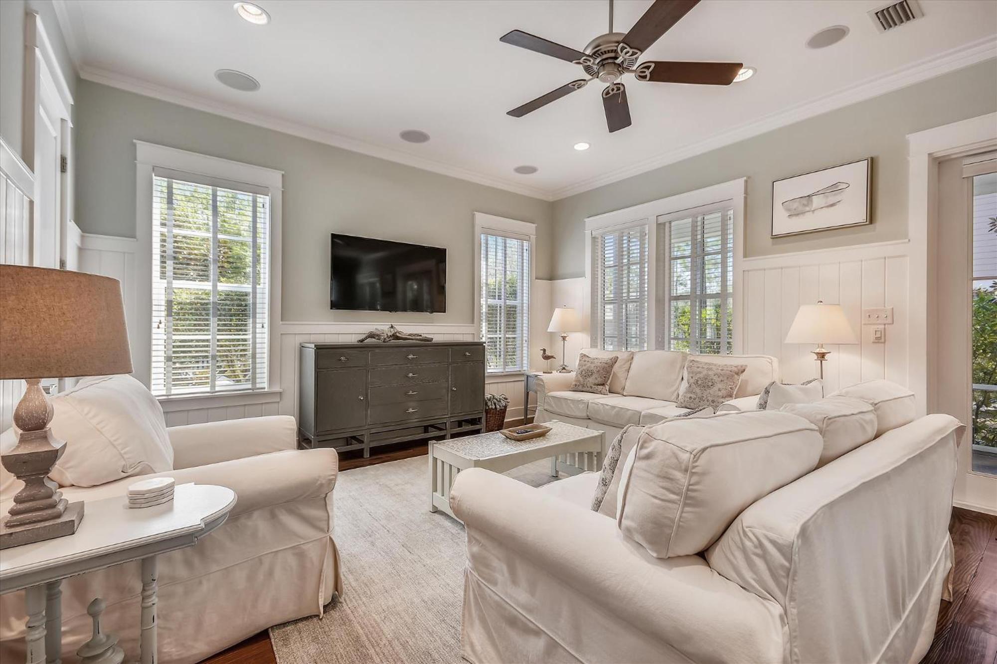 Four-Bedroom House photo 1