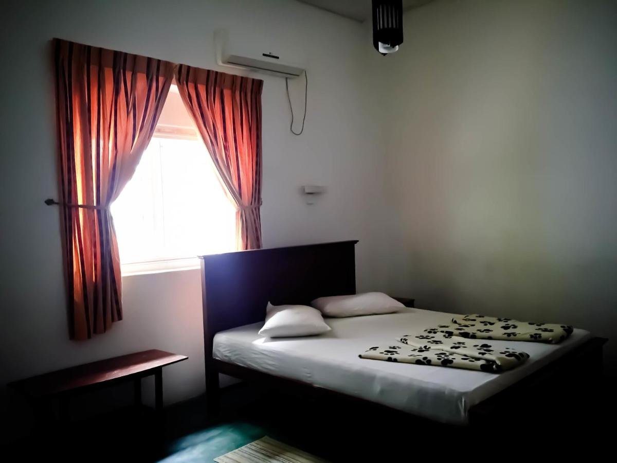 Standard Double Room with Fan photo 3