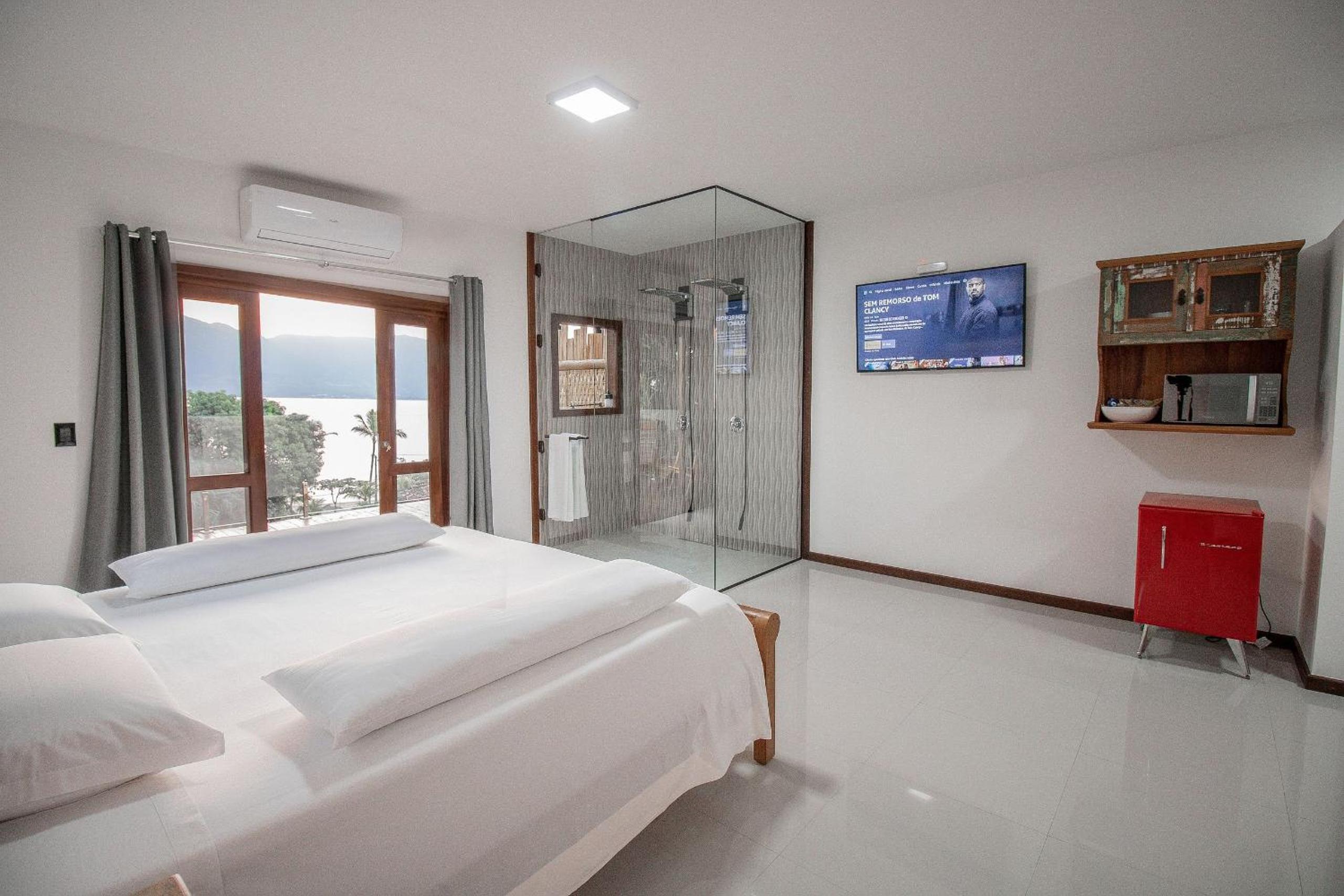 King Room with Sea View and Hot Tube photo 1