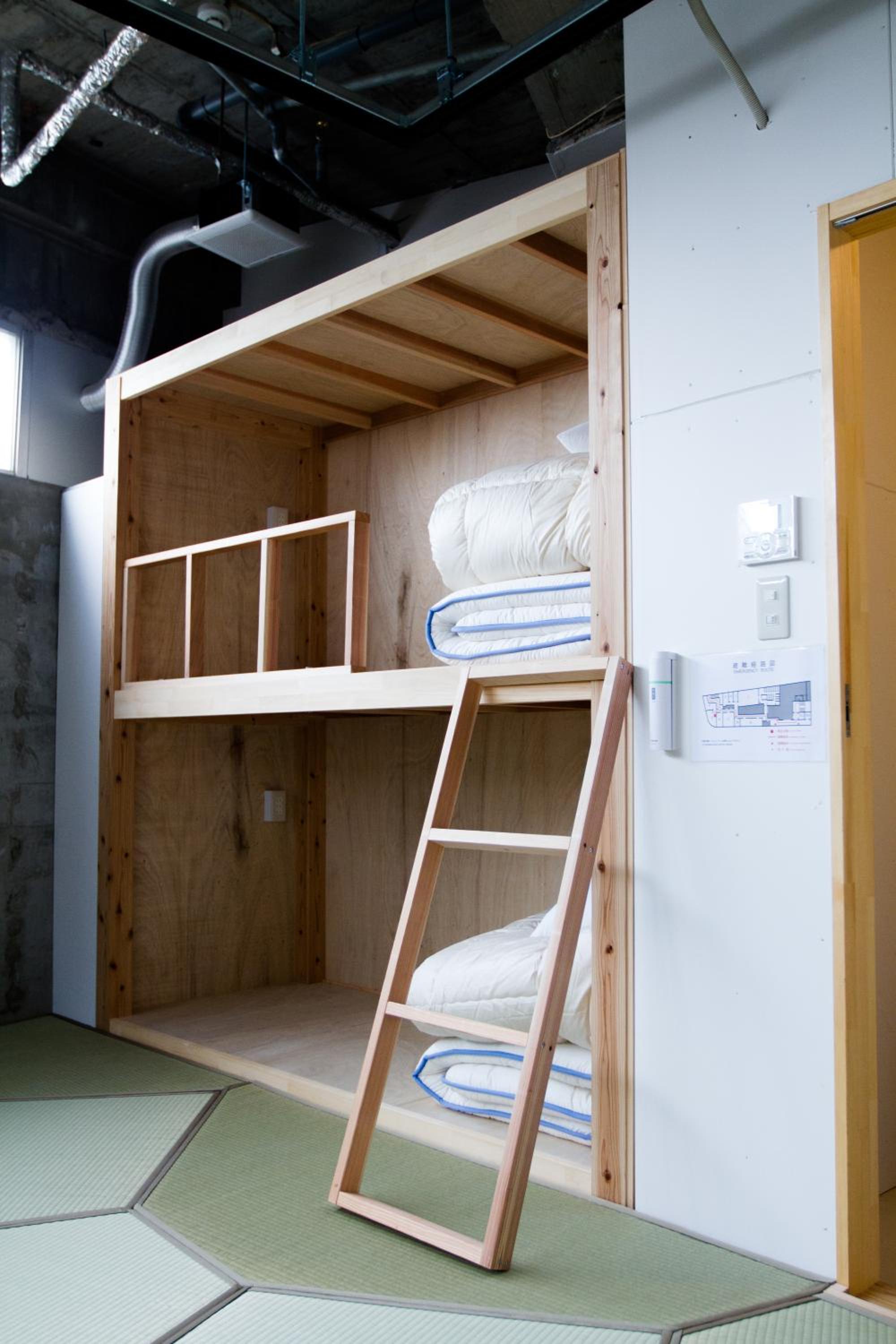 Japanese-Style Quadruple Room photo 2