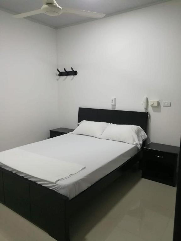 Basic Triple Room photo 1