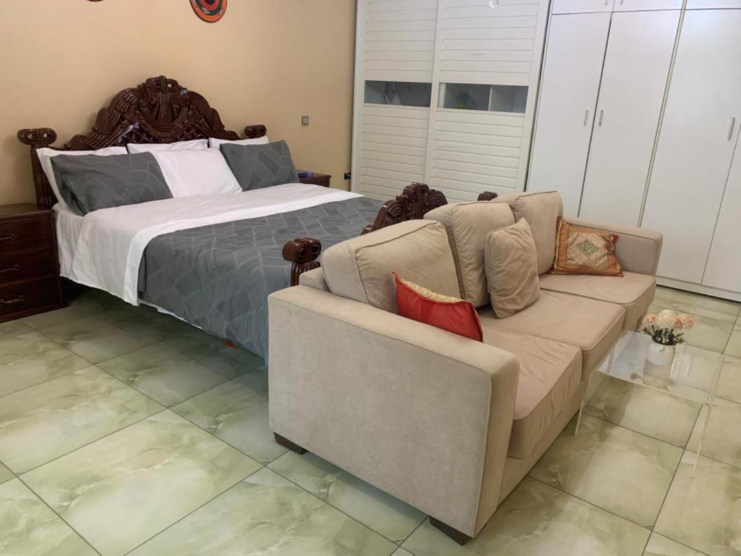 Double Room with Private Bathroom photo 2