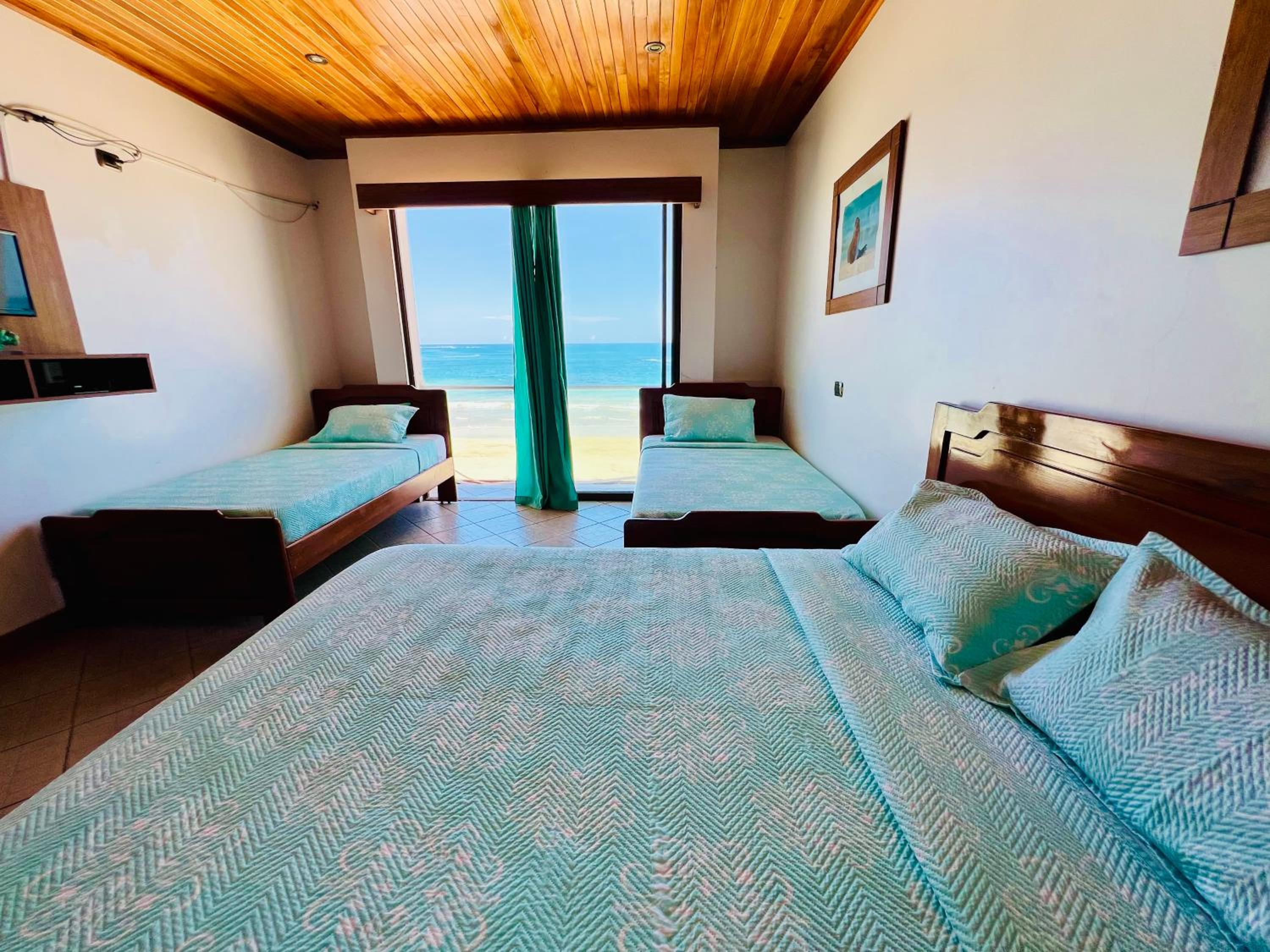 Quadruple Room with Sea View photo 3