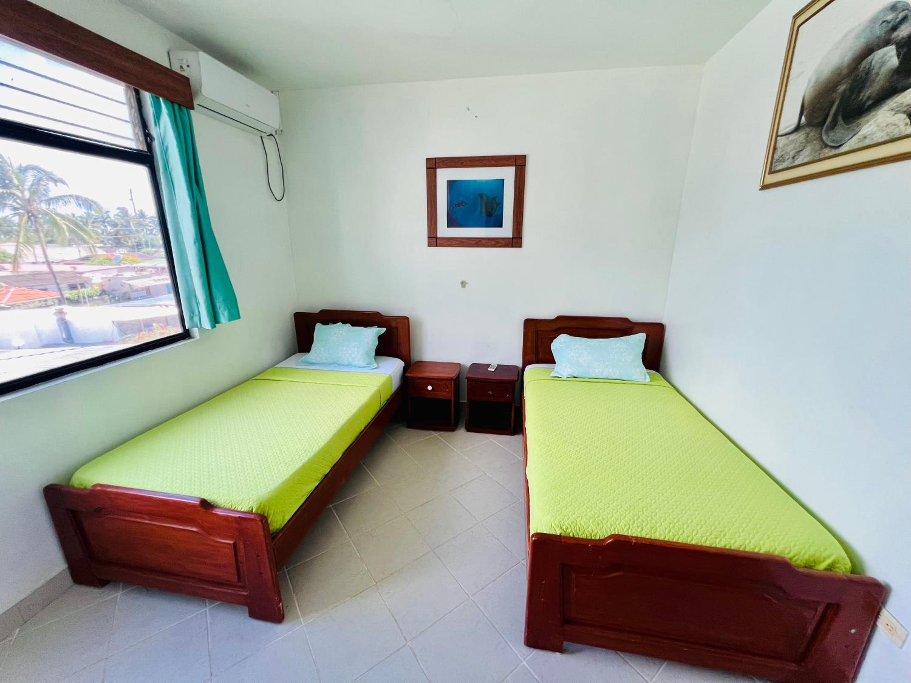 Budget Twin Room photo 2