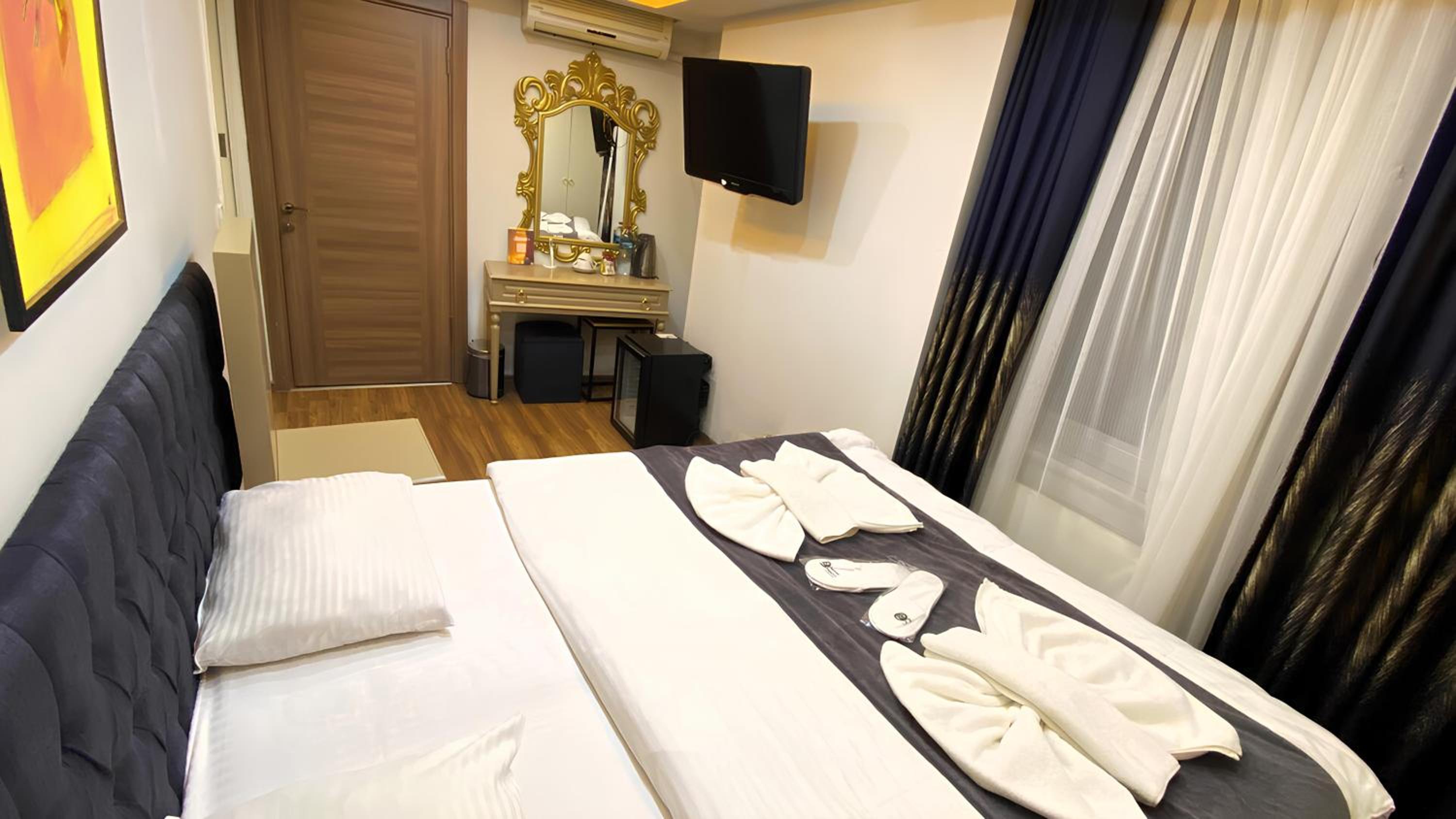 Small Double Room photo 1