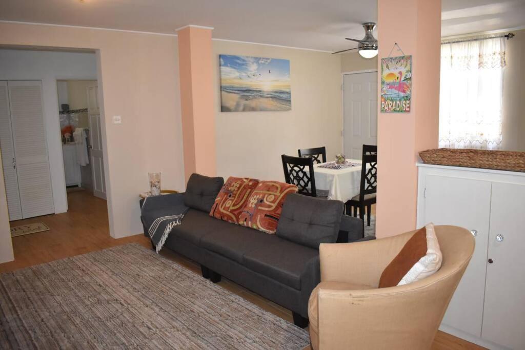 Two-Bedroom House photo 2