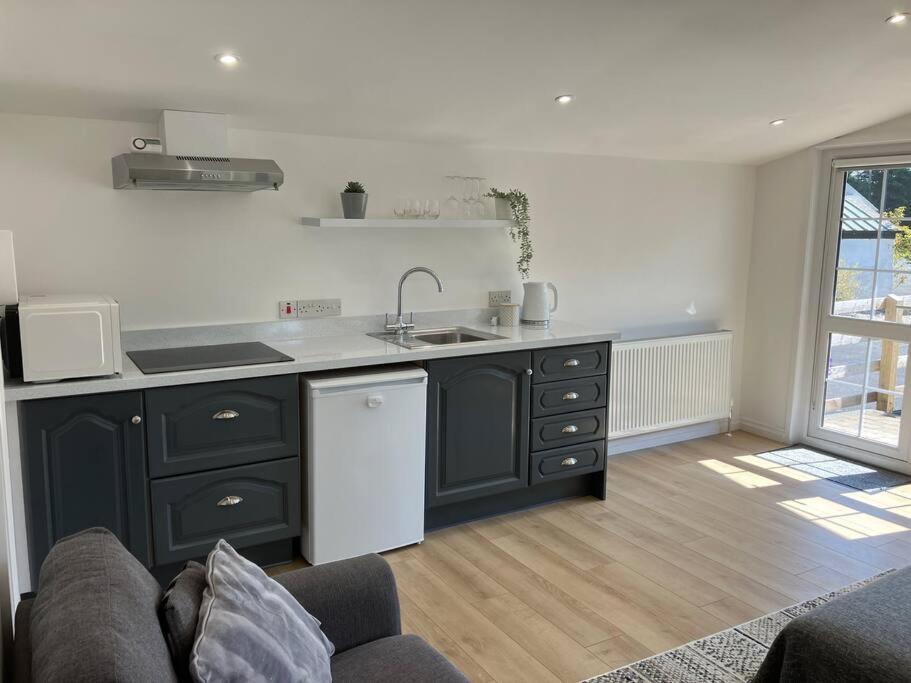One-Bedroom House photo 2