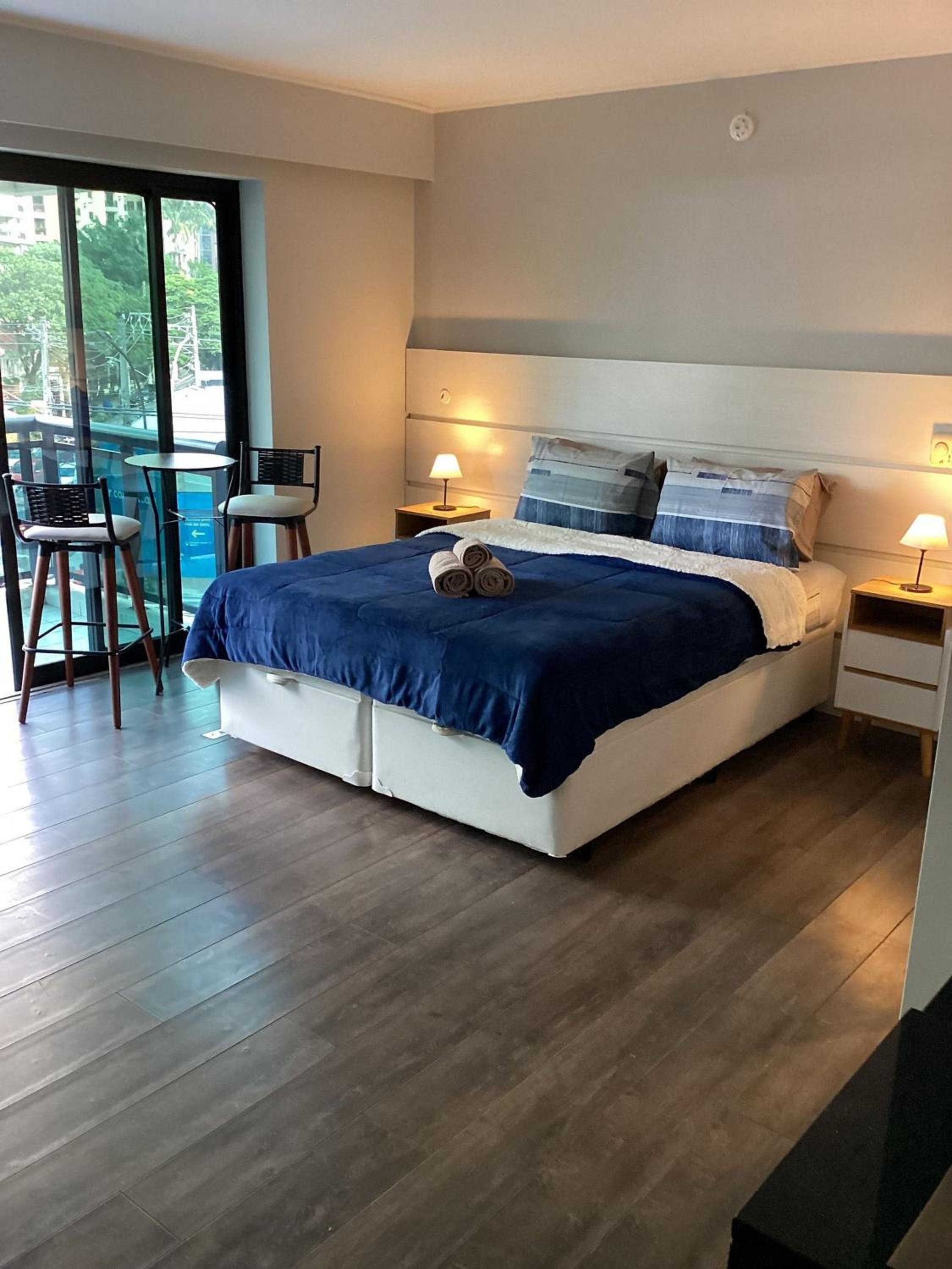 Suite 2