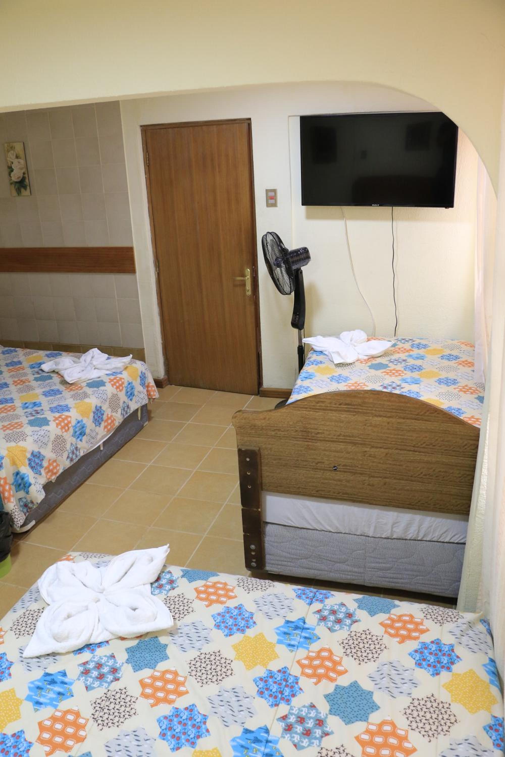 Deluxe Double Room (2 Adults + 1 Child) photo 1