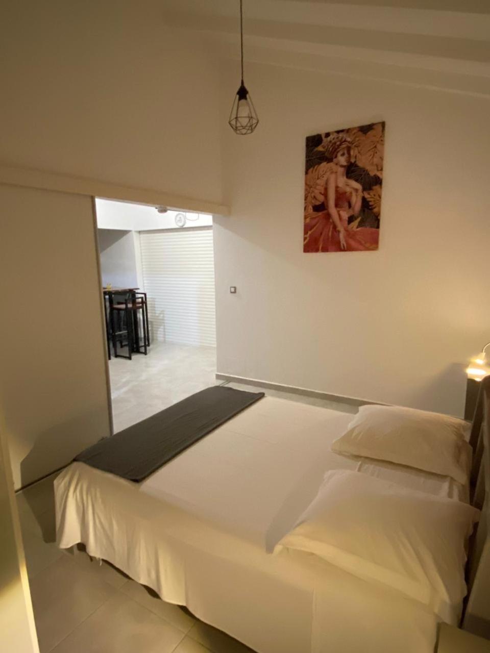 One-Bedroom House photo 1