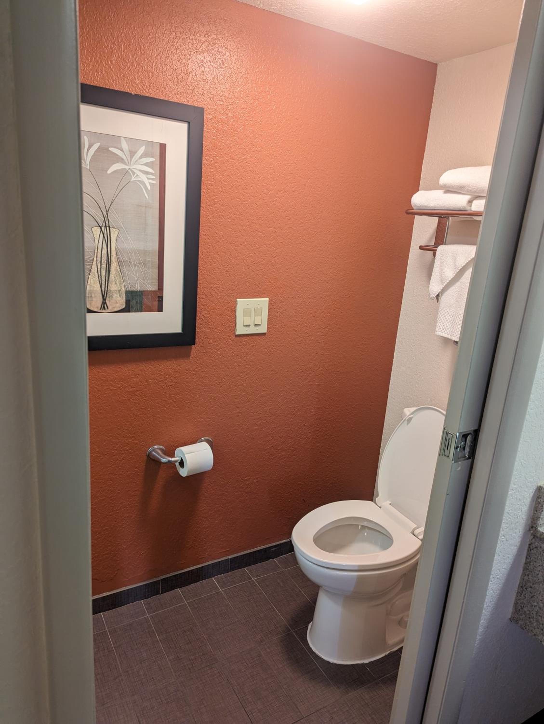 Double Room with Two Double Beds - Non-Smoking - Photo 2