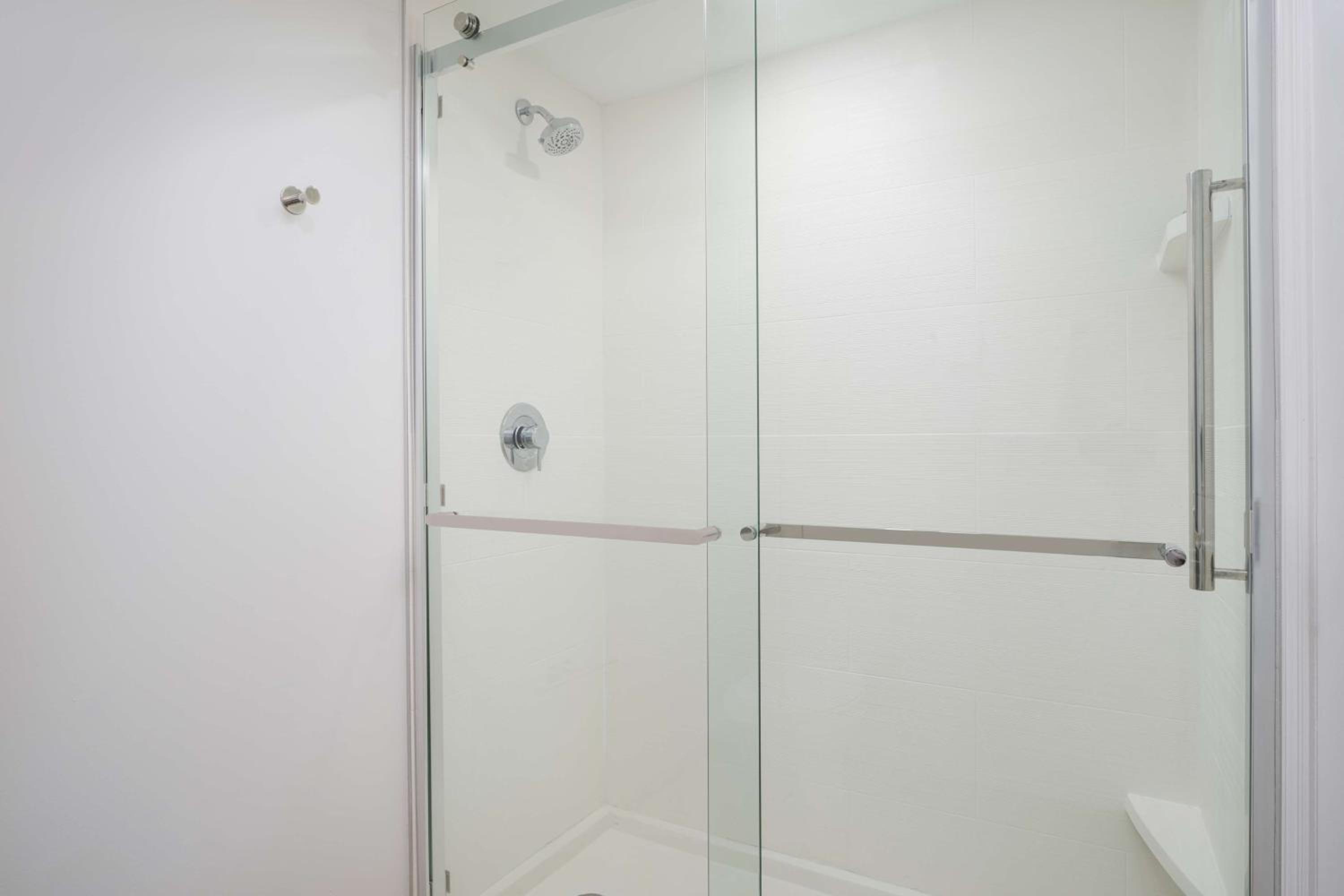 Double Room with Two Double Beds - Non-Smoking - Photo 12