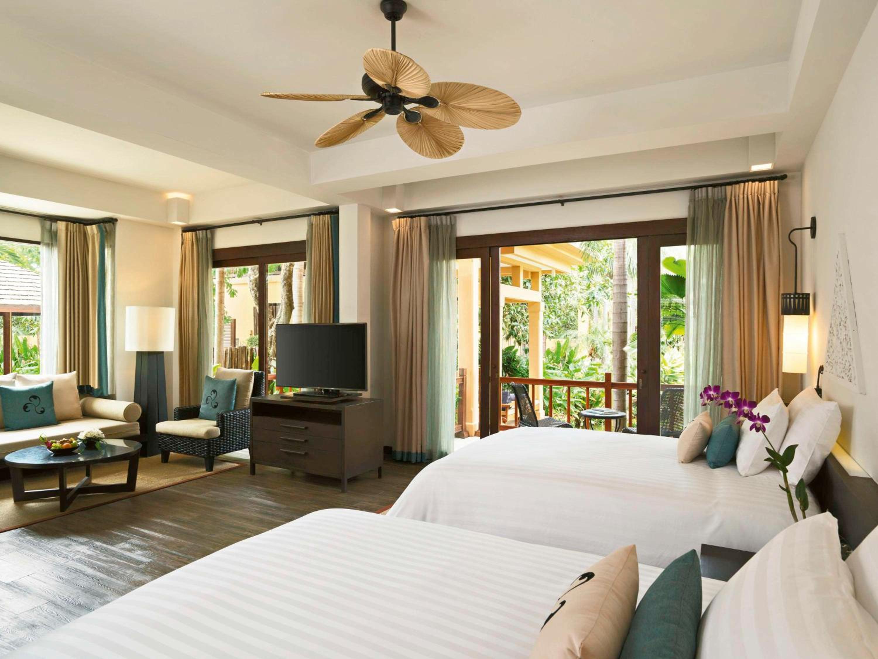 Junior Suite with Twin Beds and Pool View - Photo 1