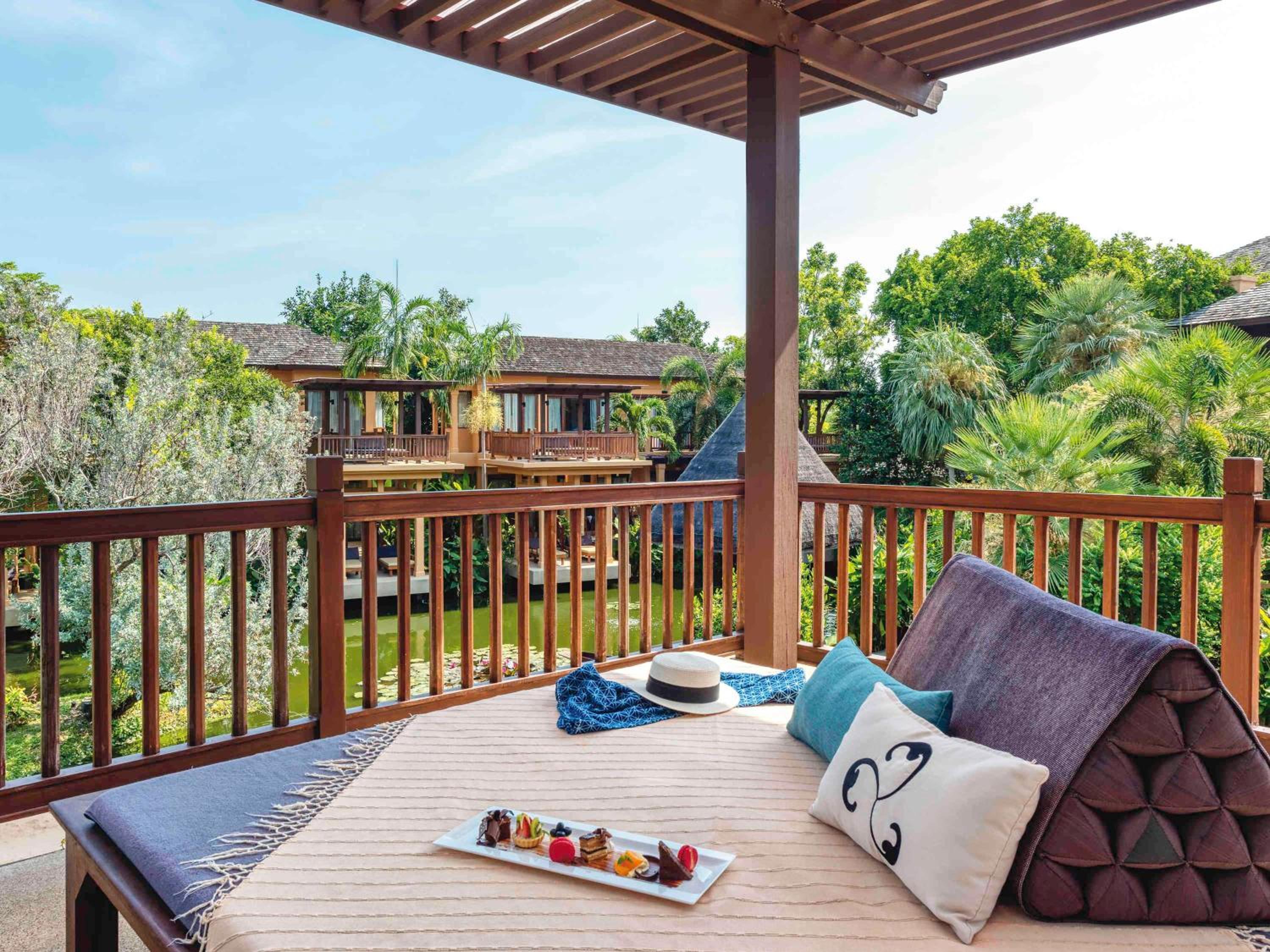 King Suite with Terrace and Lagoon View - Photo 2