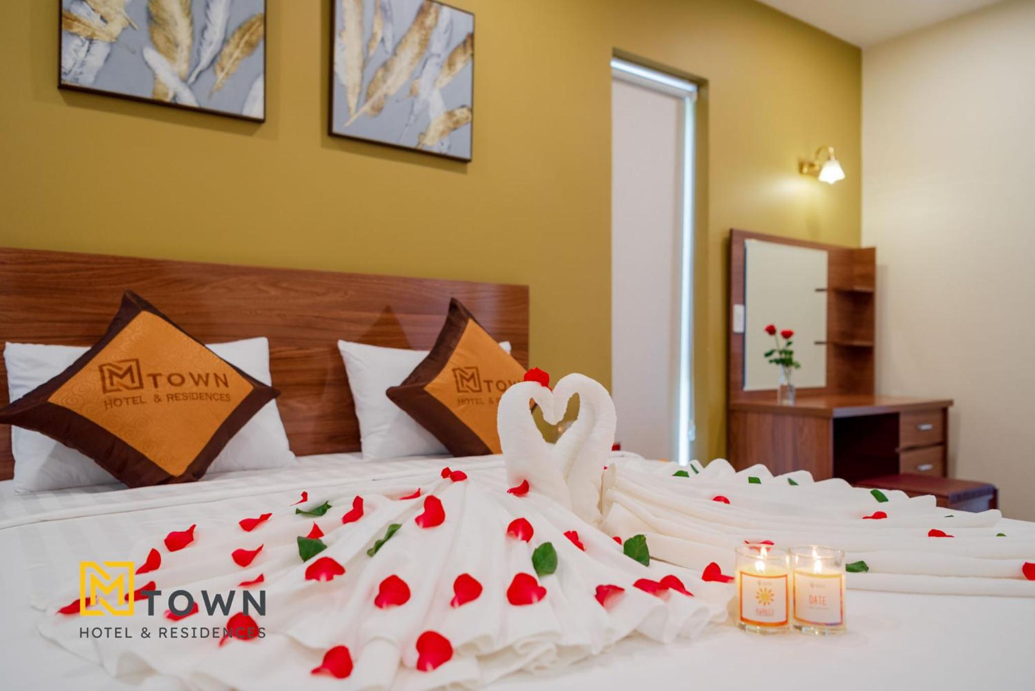 Deluxe Double or Twin Room - Photo 11