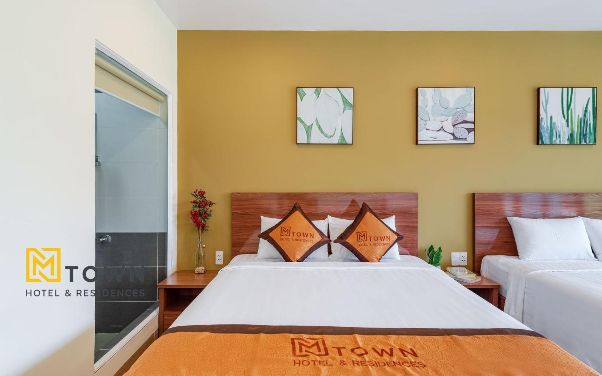 Deluxe Family Room - Photo 12