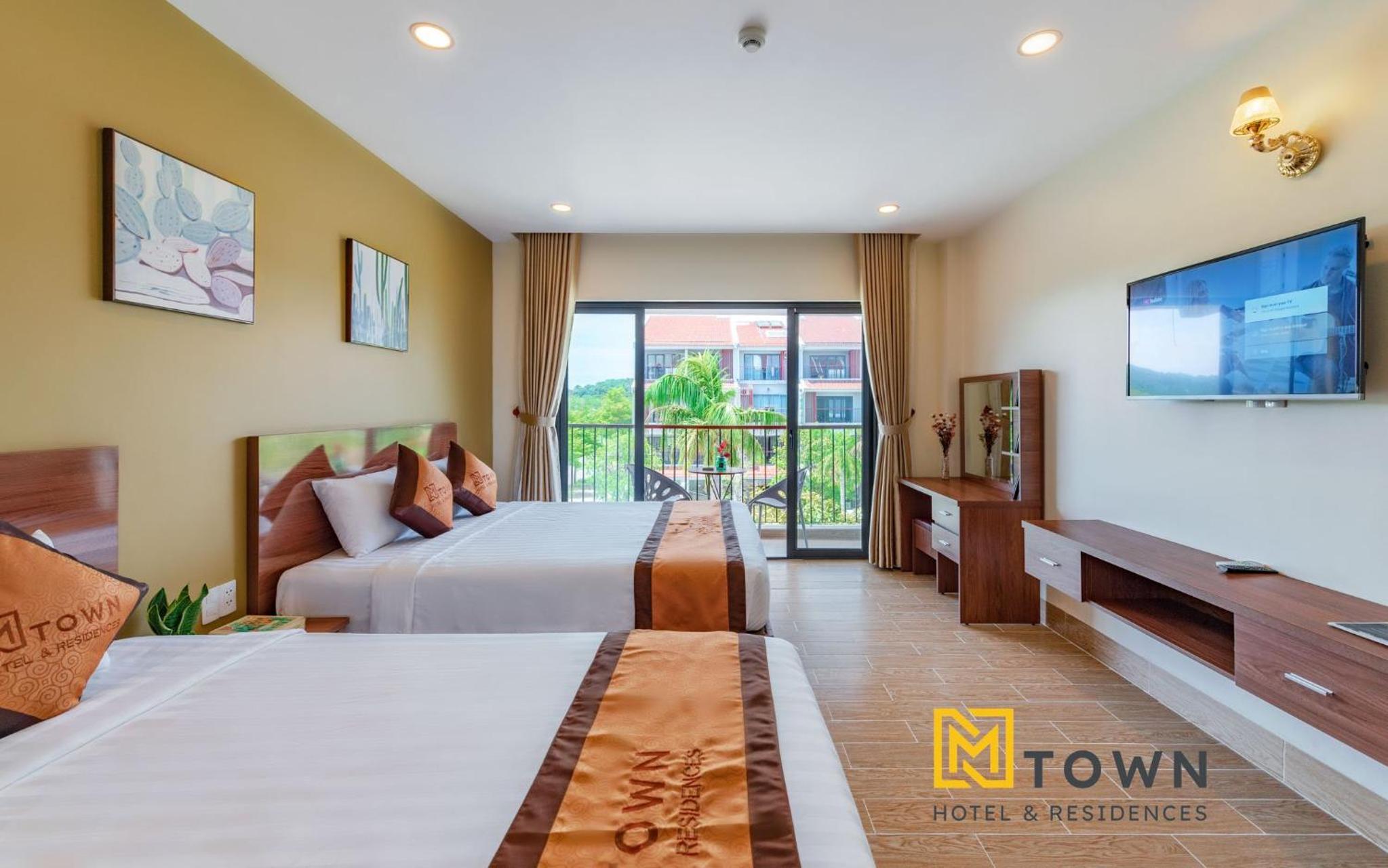 Deluxe Family Room - Photo 9