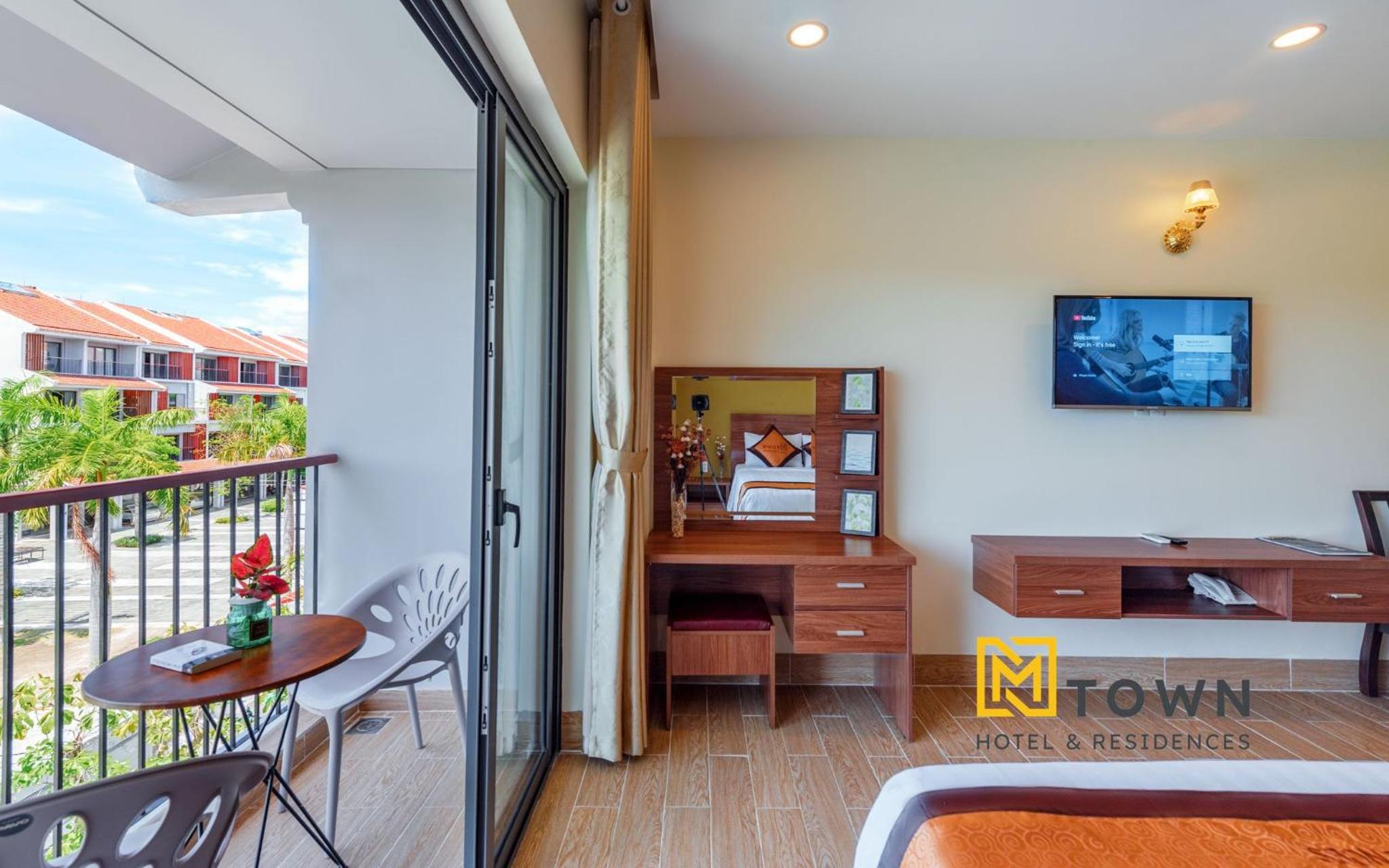 Deluxe Family Room - Photo 6